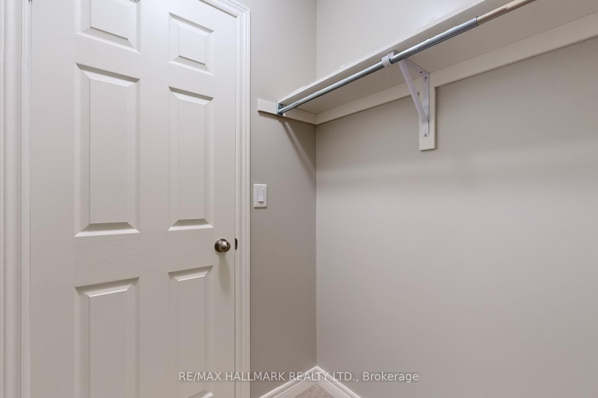 Photo 27 of 3962 Thomas Alton Boulevard, Burlington, Alton — HOMEH
