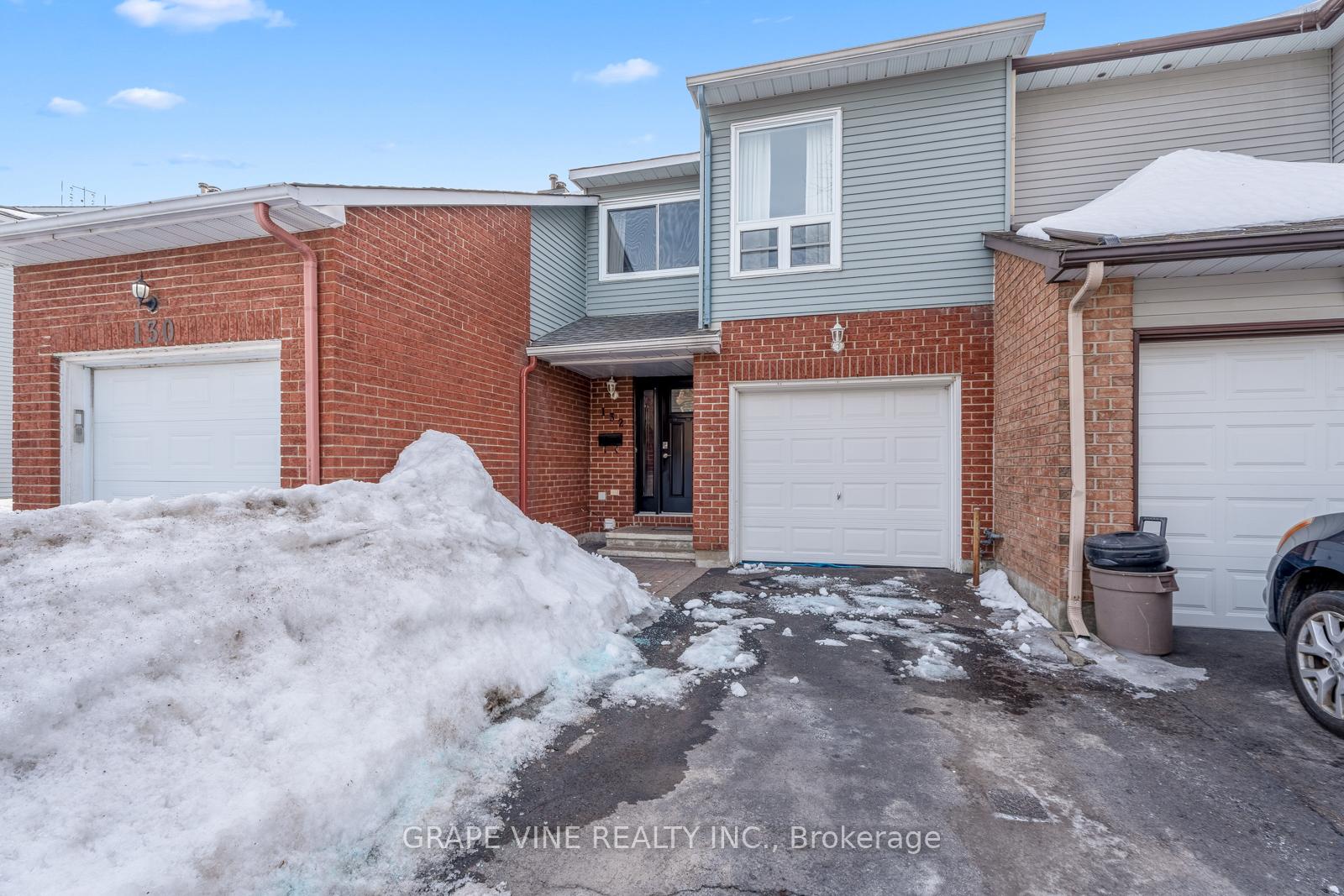 Photo 2 of 132 Pickwick Drive, Ottawa, Barrhaven - Cedargrove/Fraserdale — HOMEH