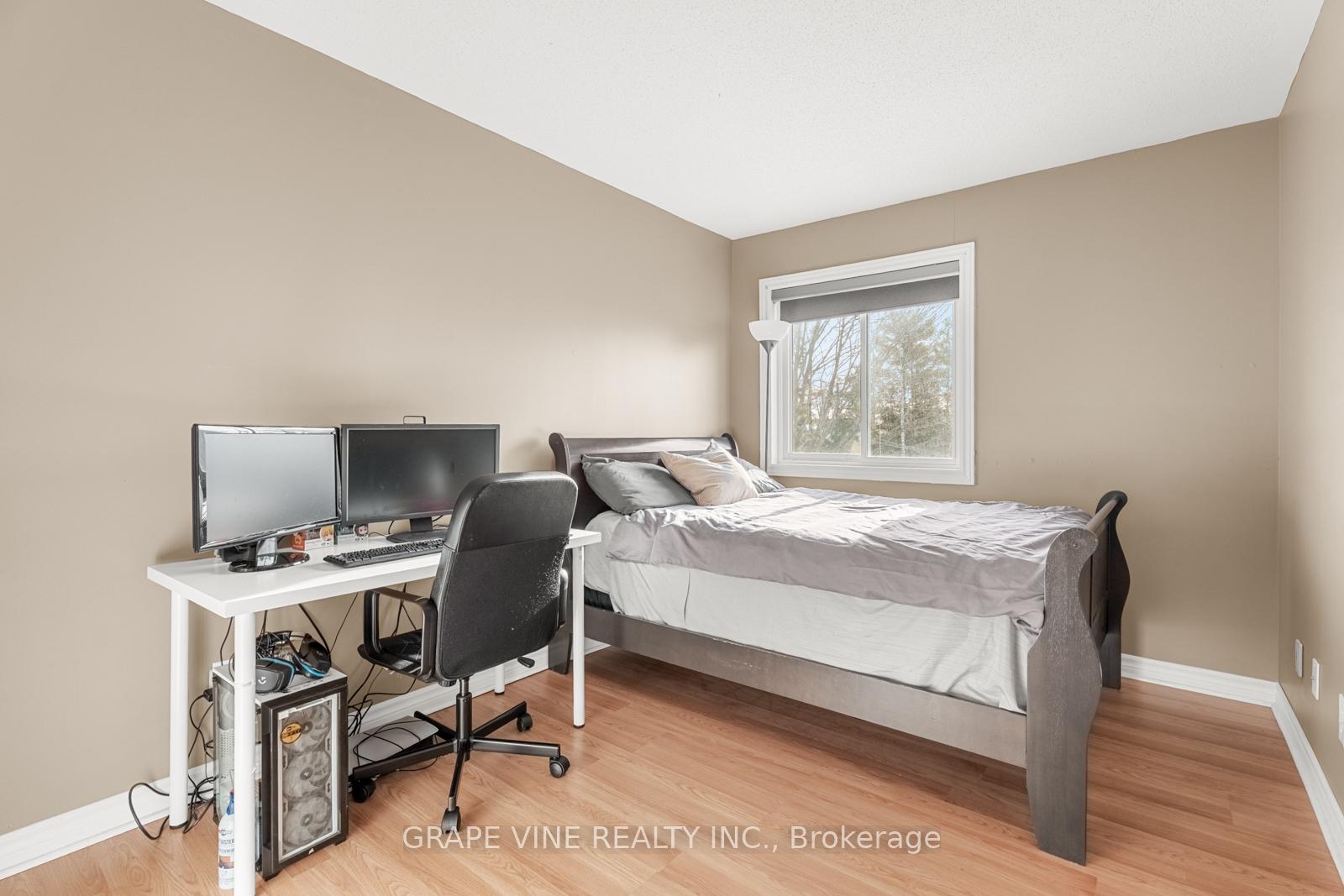 Photo 25 of 132 Pickwick Drive, Ottawa, Barrhaven - Cedargrove/Fraserdale — HOMEH