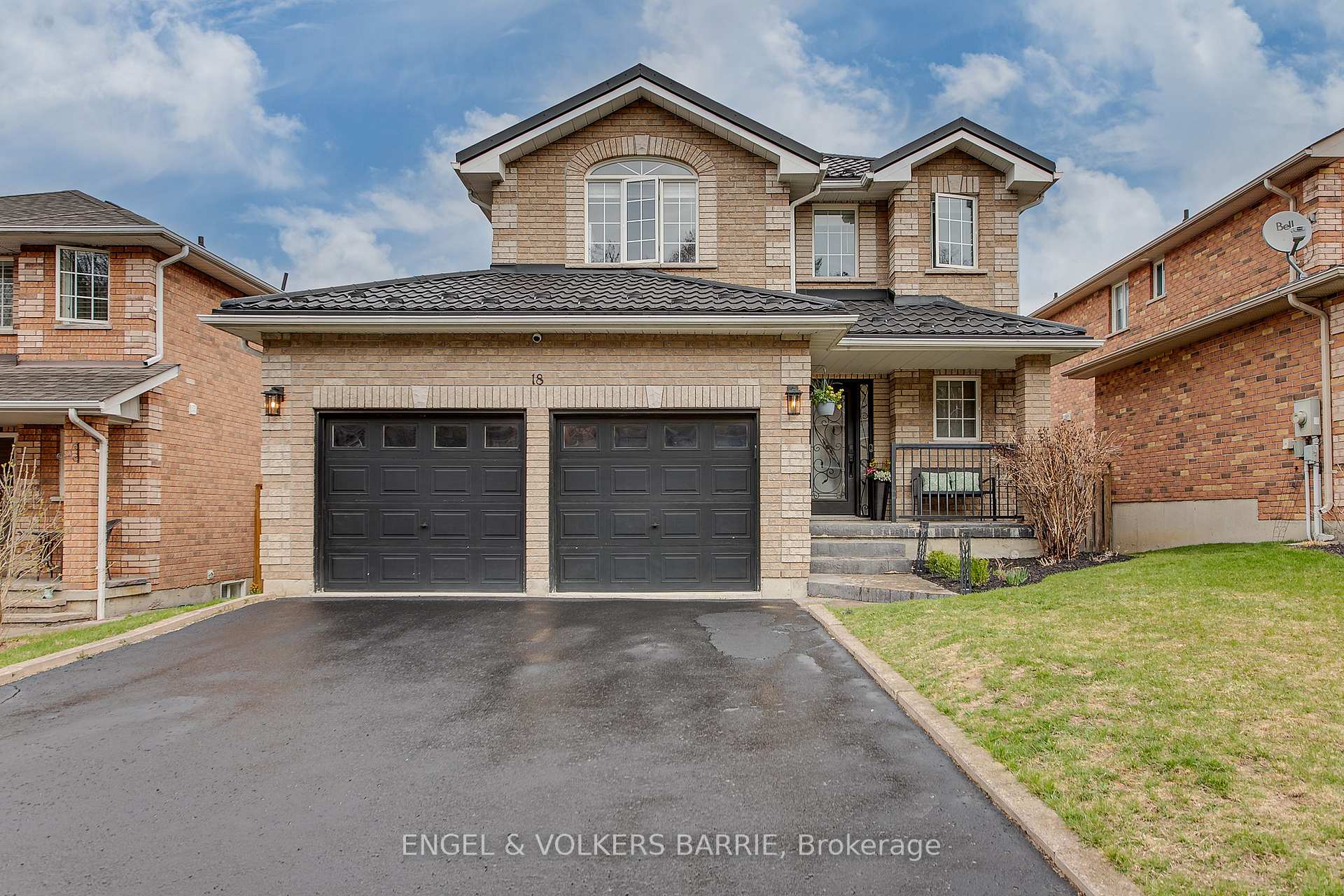 Front of 18 Bloom Crescent