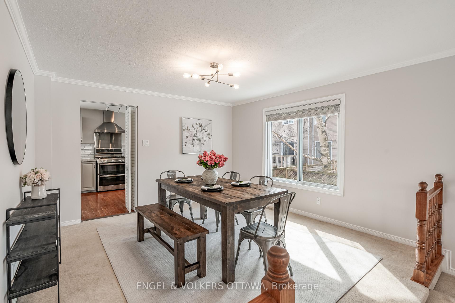 Photo 16 of 44 Chatham Gardens, Ottawa, Barrhaven - Cedargrove/Fraserdale — HOMEH