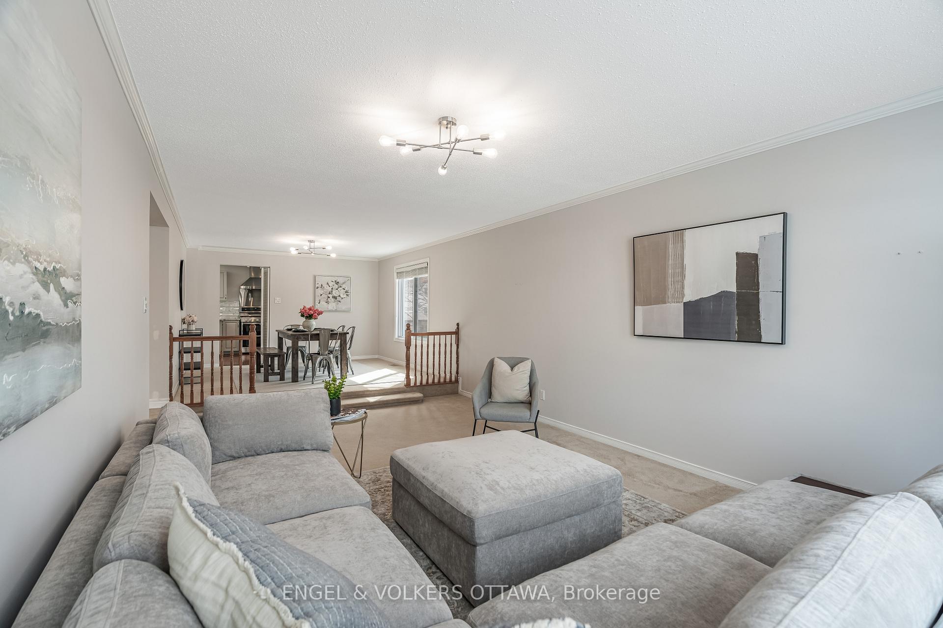 Photo 20 of 44 Chatham Gardens, Ottawa, Barrhaven - Cedargrove/Fraserdale — HOMEH