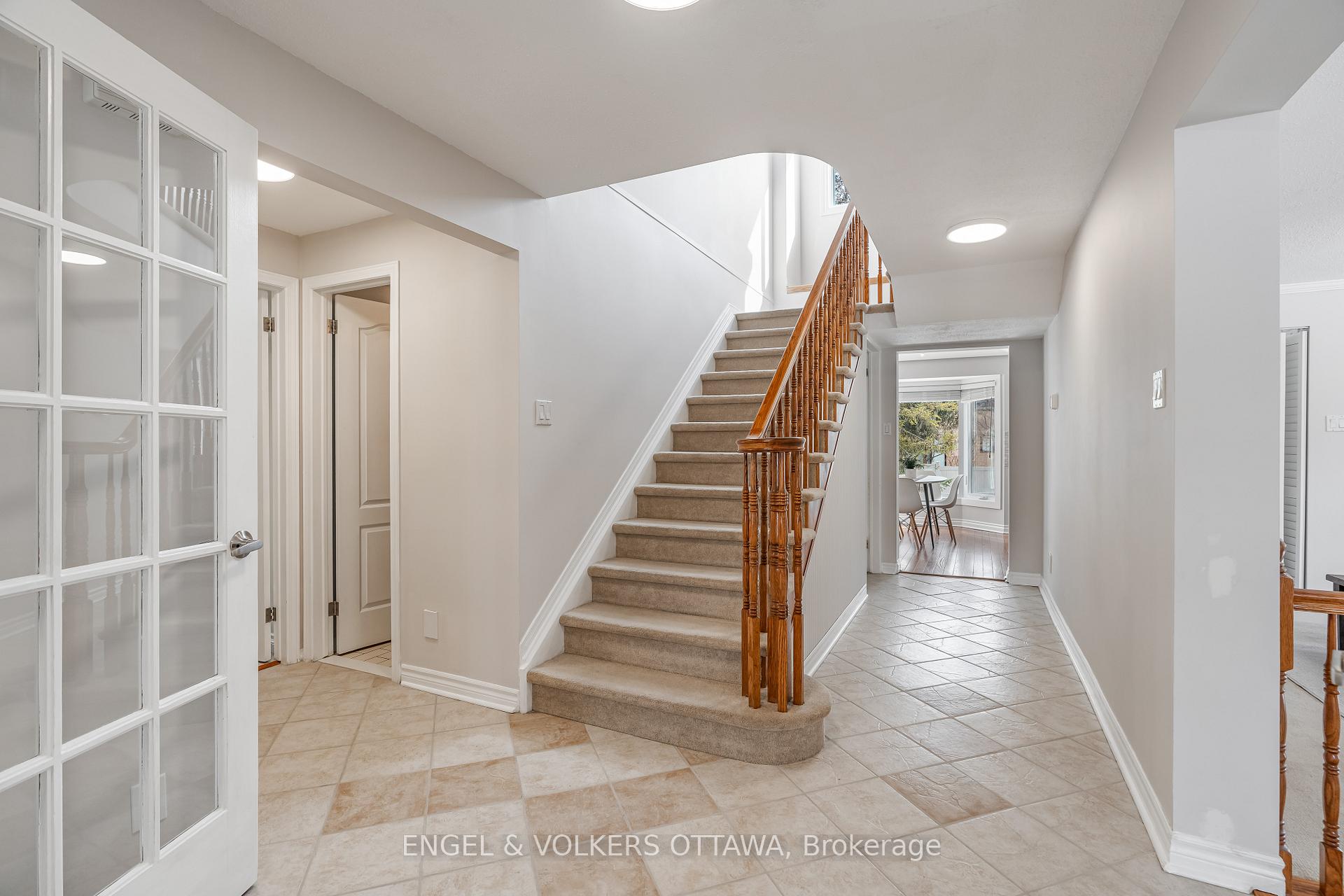 Photo 25 of 44 Chatham Gardens, Ottawa, Barrhaven - Cedargrove/Fraserdale — HOMEH