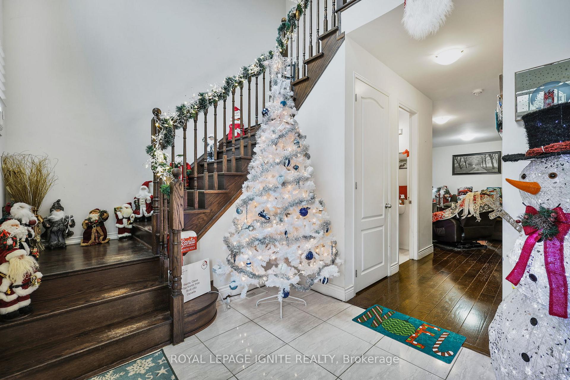 Photo 3 of 2522 Snow Knight Drive, Oshawa, Windfields — HOMEH