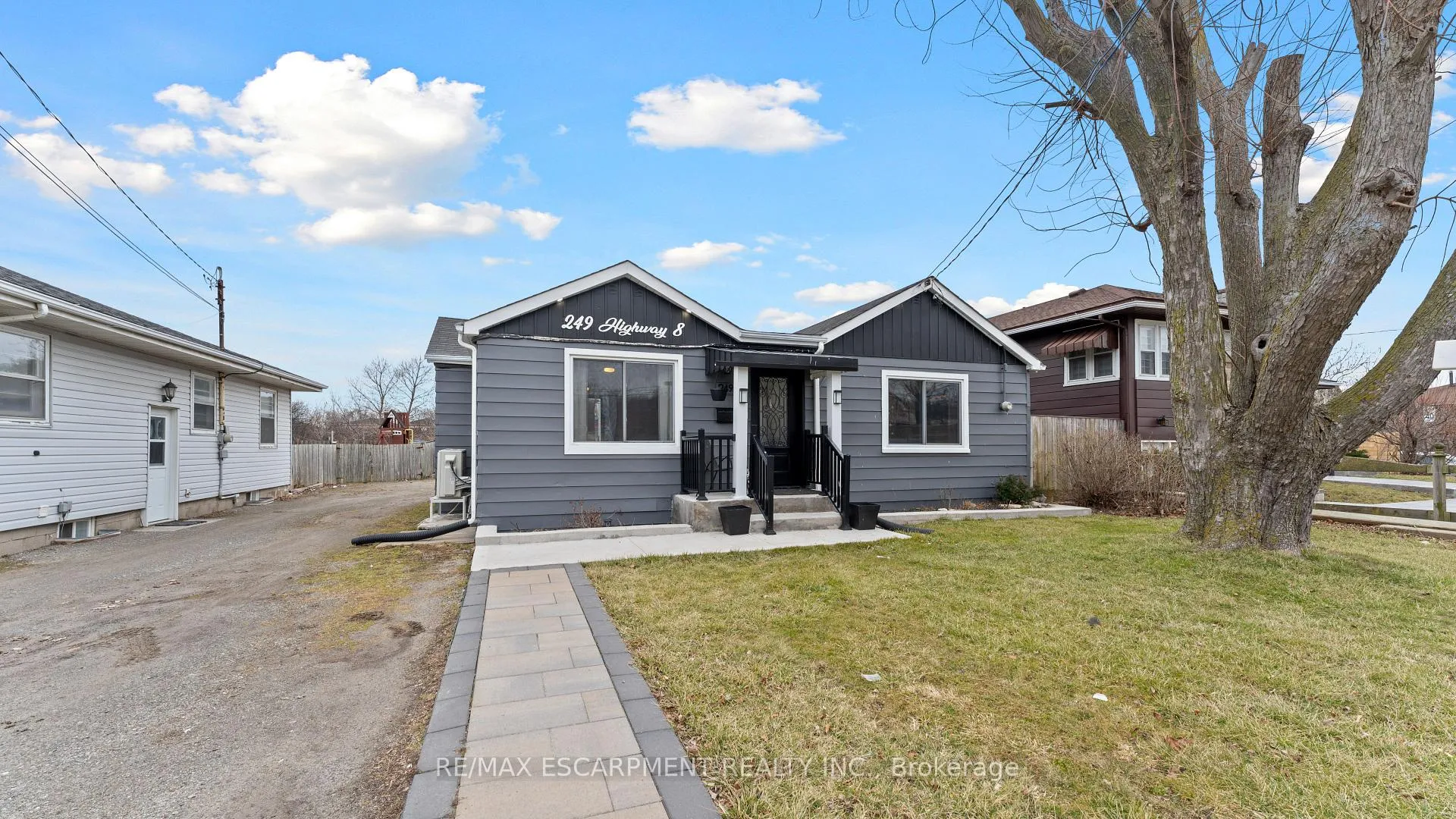 Photo 3 of 249 Highway 8, Hamilton, Stoney Creek — HOMEH