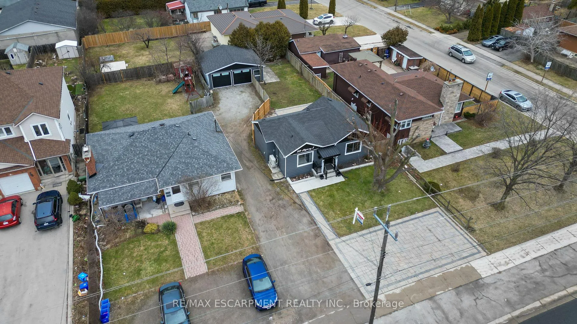 Photo 5 of 249 Highway 8, Hamilton, Stoney Creek — HOMEH