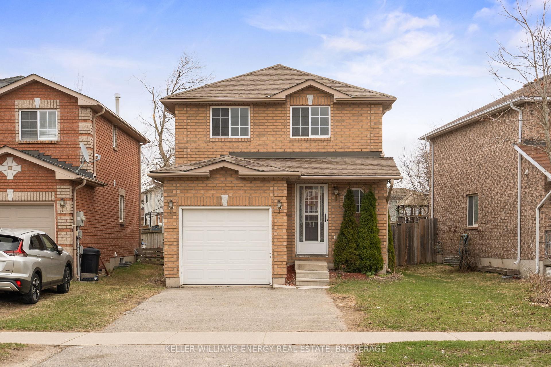 Photo 1 of 31 Downing Crescent, Barrie, Holly — HOMEH