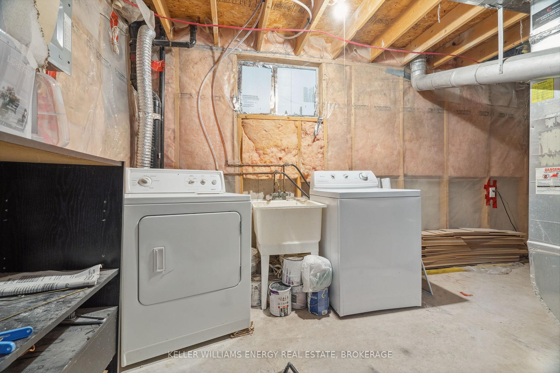 Photo 22 of 31 Downing Crescent, Barrie, Holly — HOMEH