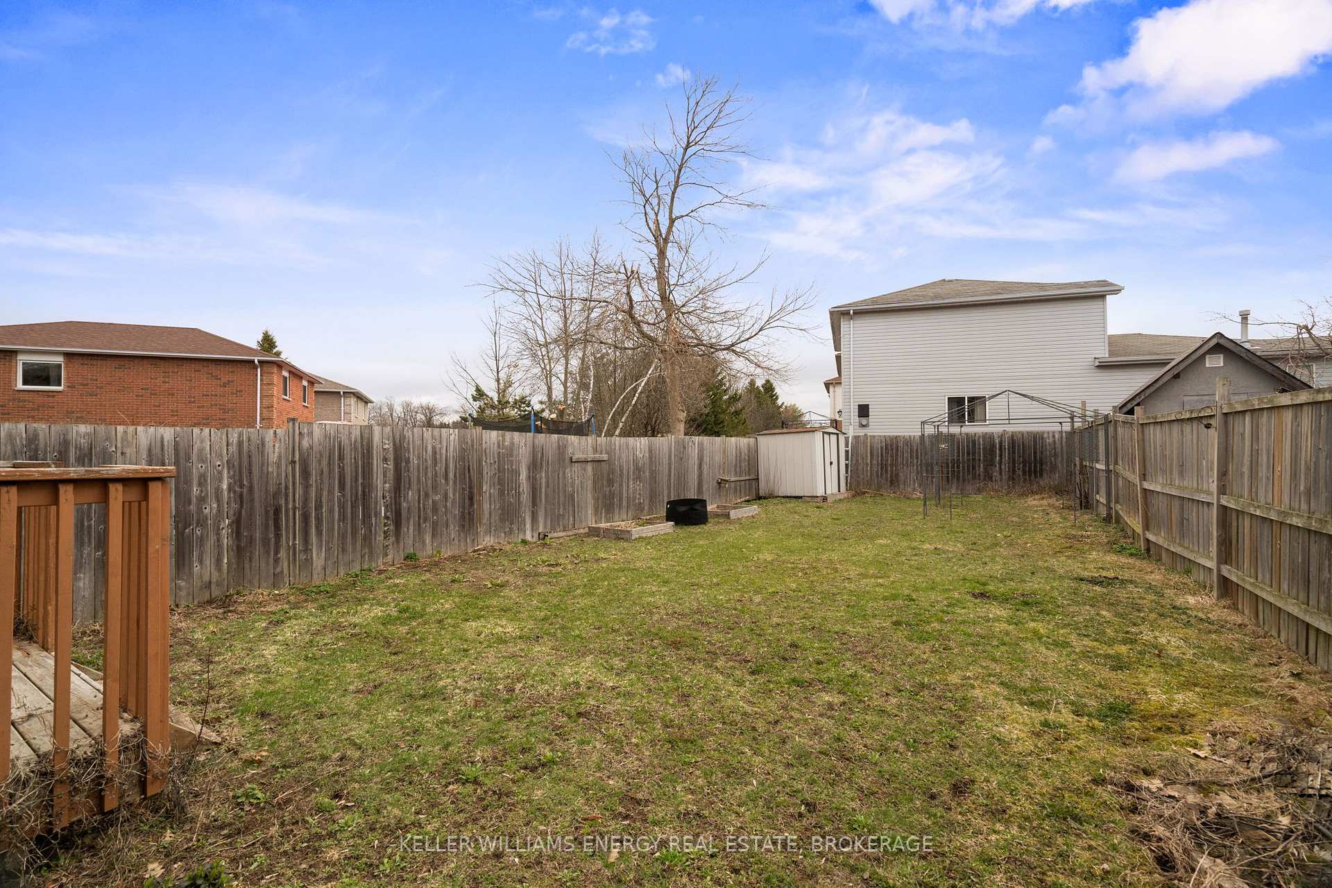 Photo 27 of 31 Downing Crescent, Barrie, Holly — HOMEH