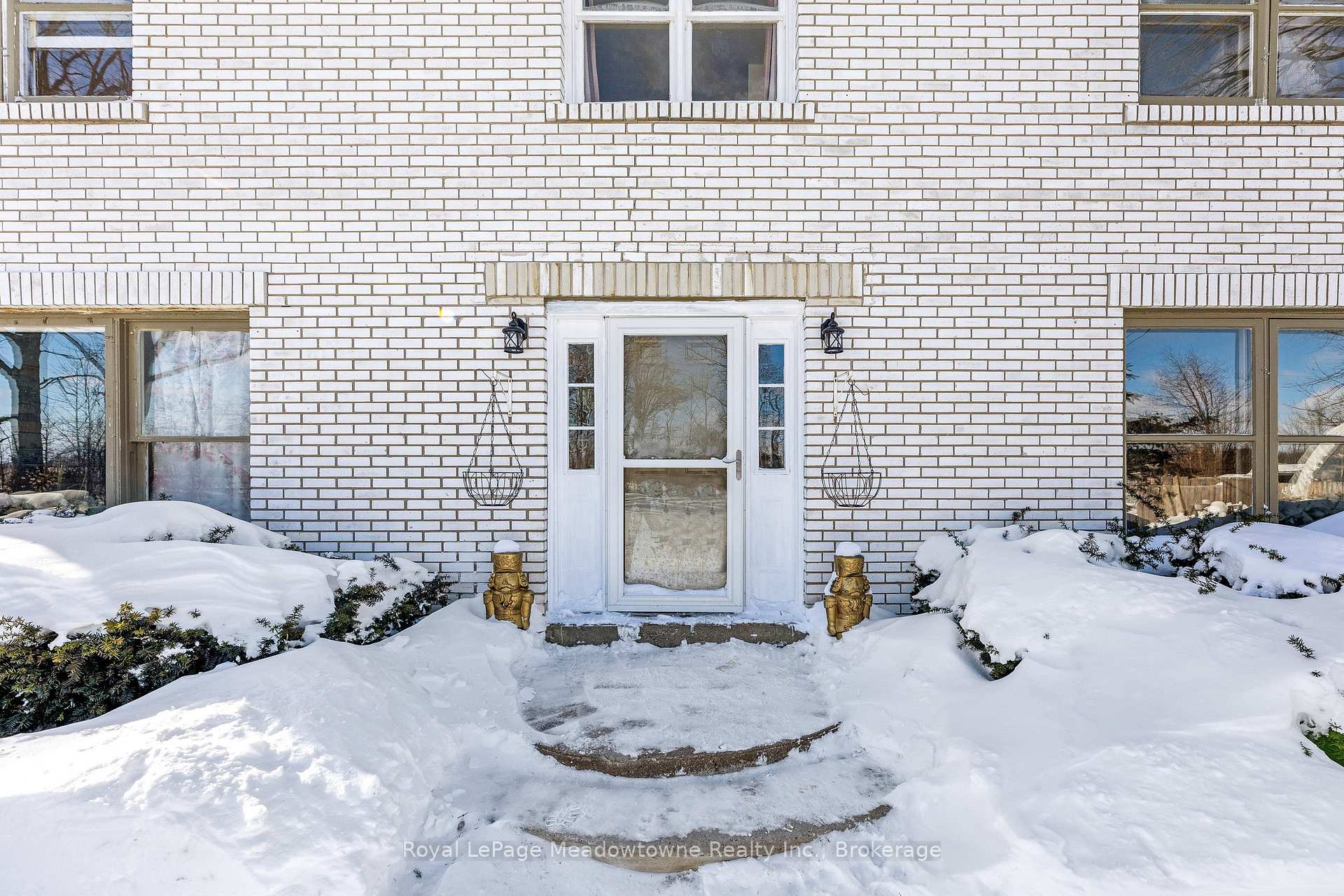 Photo 8 of 5636 Bell School Line, Burlington, Rural Burlington — HOMEH