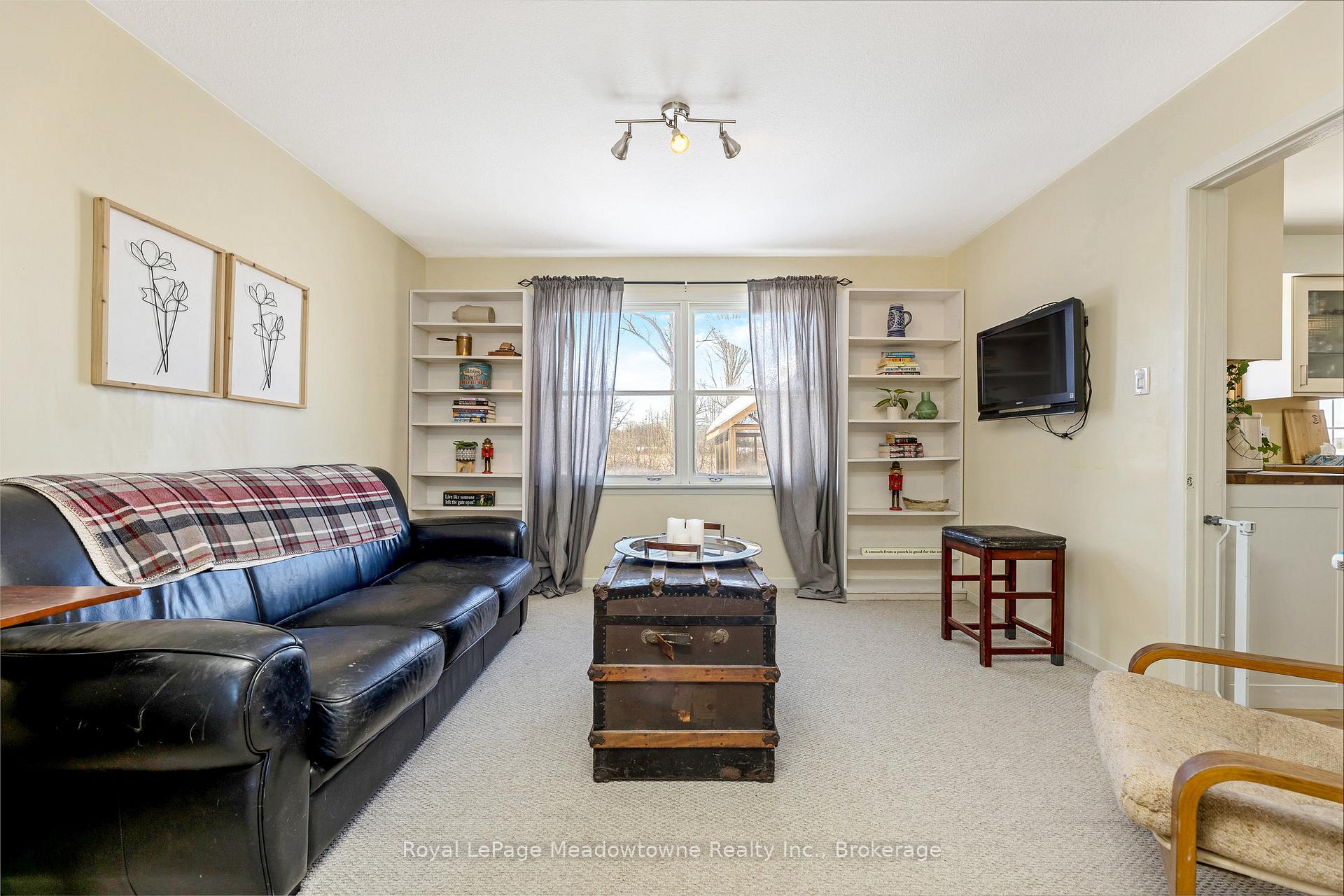 Photo 12 of 5636 Bell School Line, Burlington, Rural Burlington — HOMEH