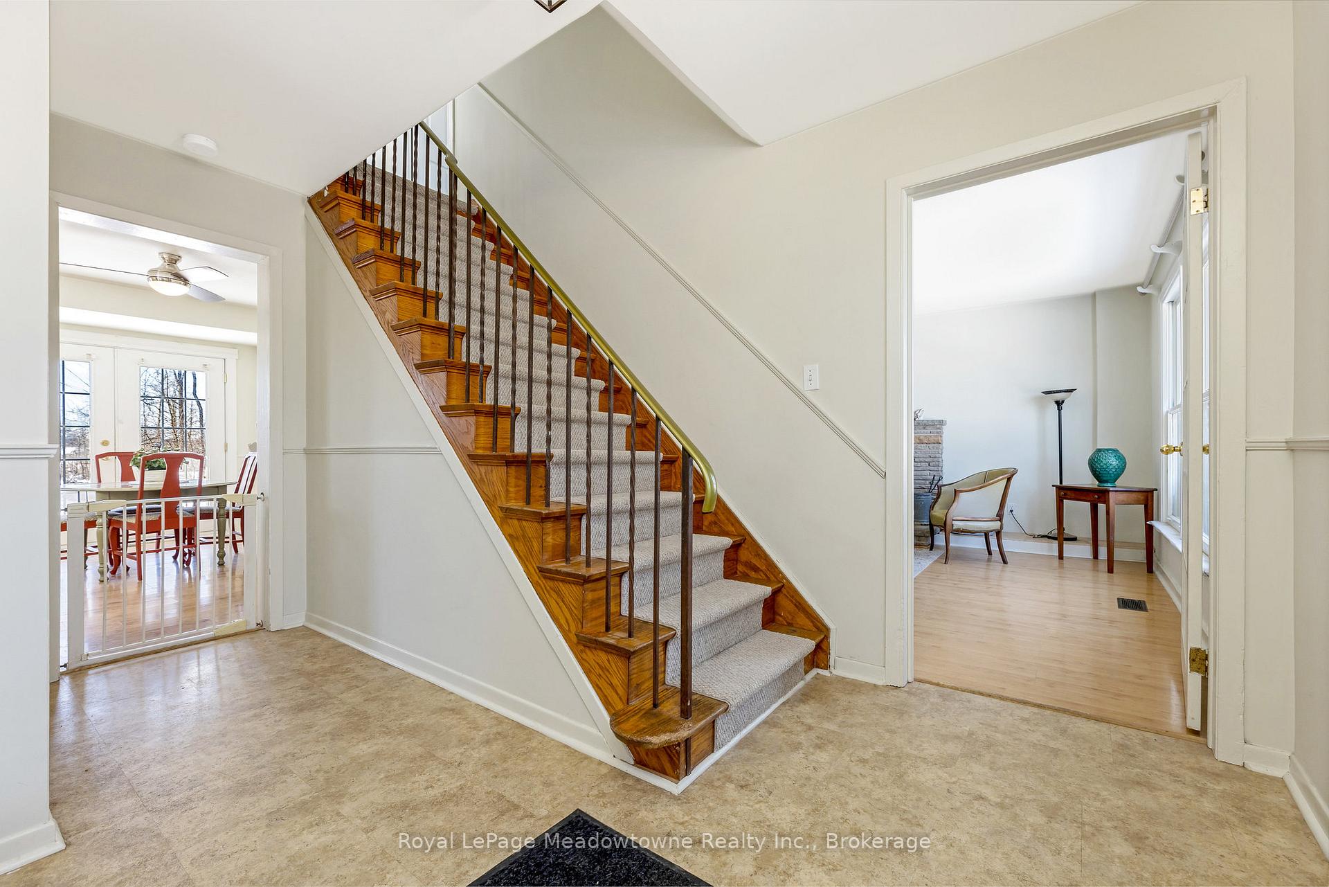 Photo 23 of 5636 Bell School Line, Burlington, Rural Burlington — HOMEH