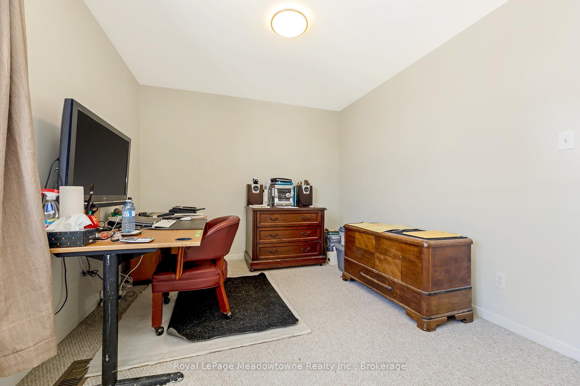 Photo 27 of 5636 Bell School Line, Burlington, Rural Burlington — HOMEH