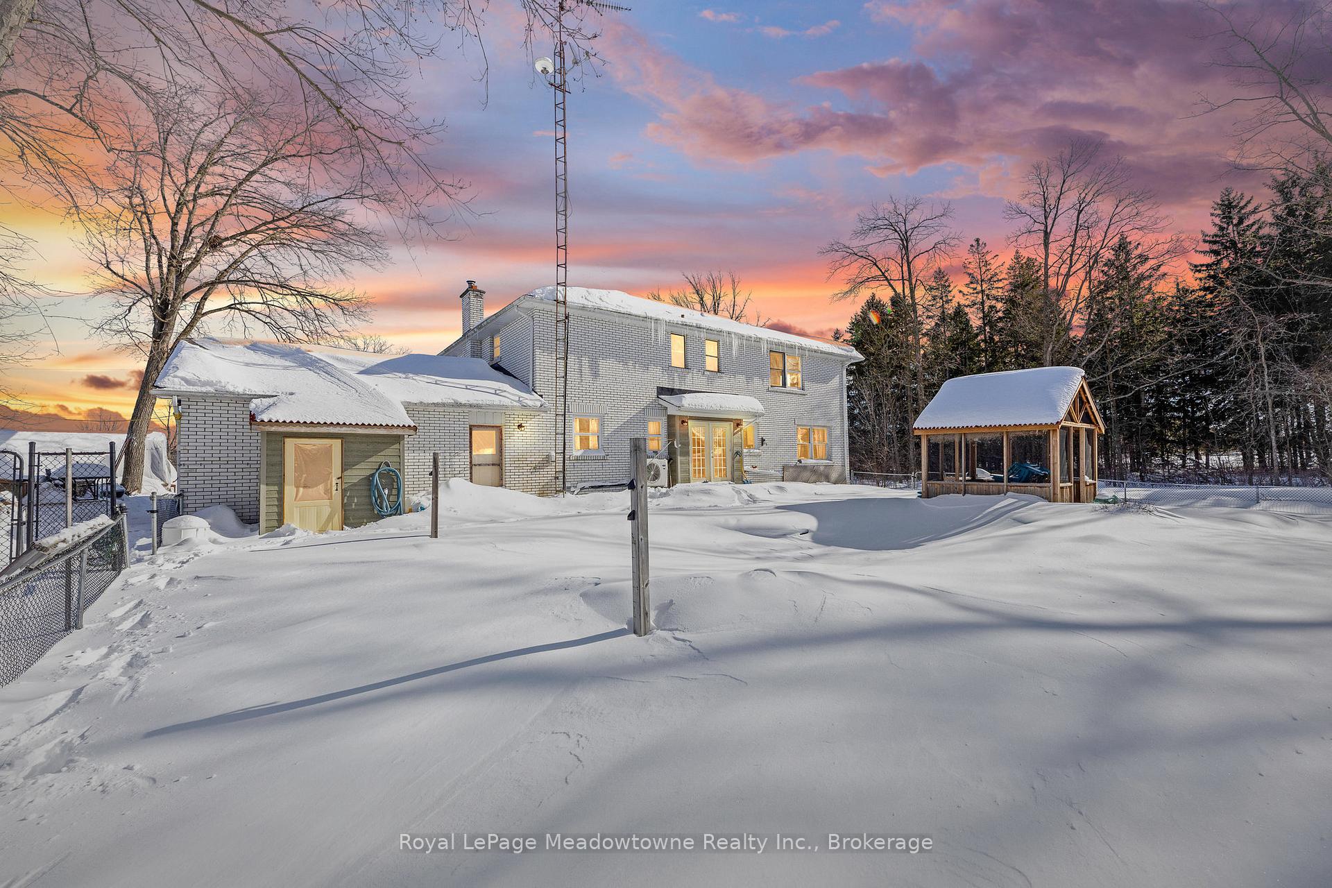 Photo 33 of 5636 Bell School Line, Burlington, Rural Burlington — HOMEH