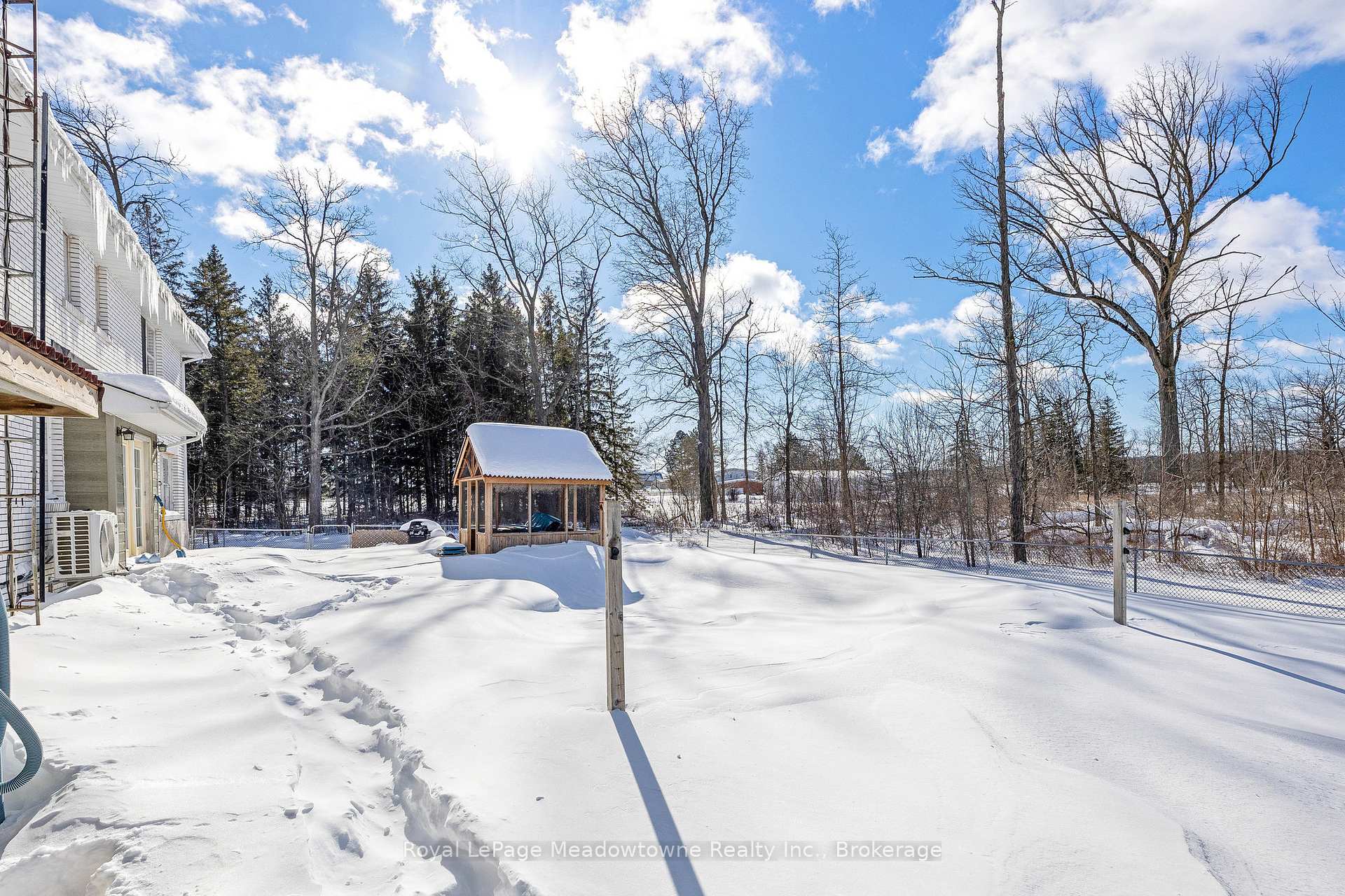 Photo 35 of 5636 Bell School Line, Burlington, Rural Burlington — HOMEH