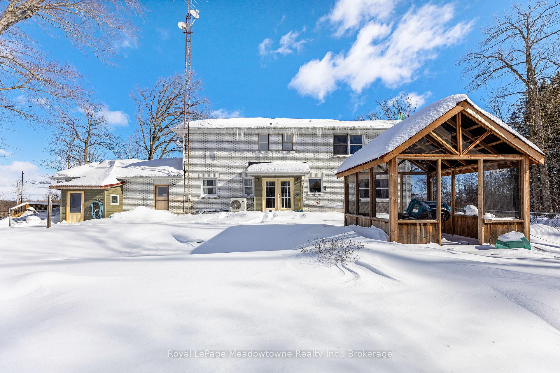 Photo 37 of 5636 Bell School Line, Burlington, Rural Burlington — HOMEH