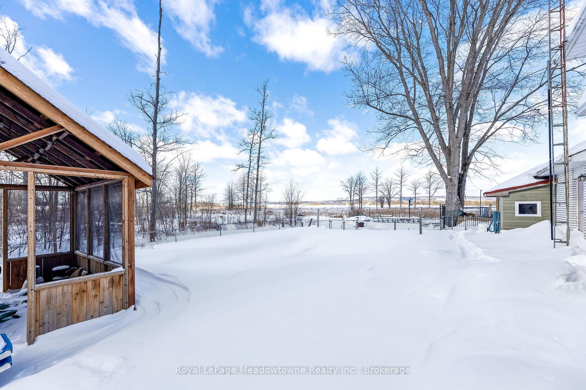 Photo 38 of 5636 Bell School Line, Burlington, Rural Burlington — HOMEH