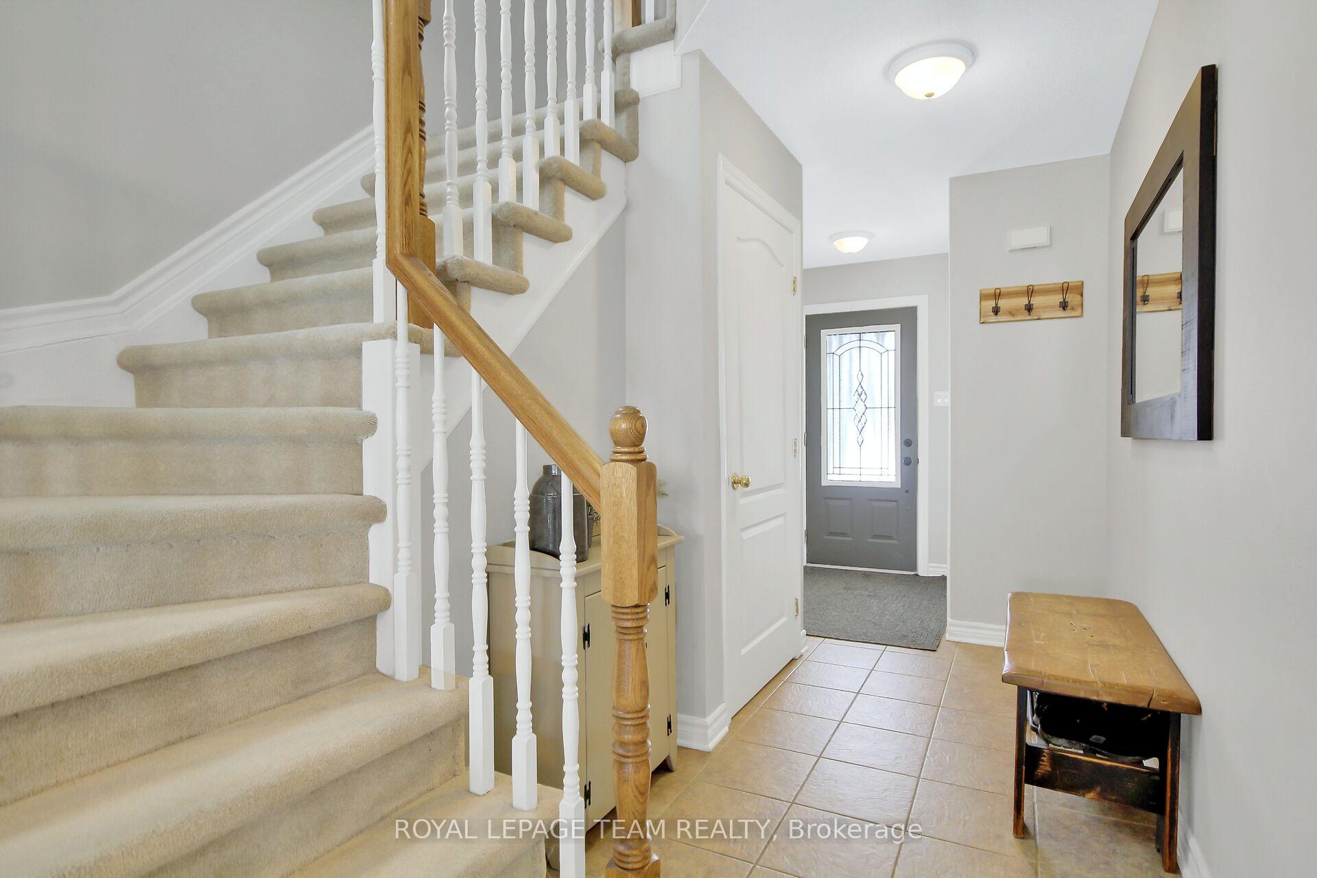 Photo 5 of 38 Knowlton Drive, Ottawa, Barrhaven East — HOMEH