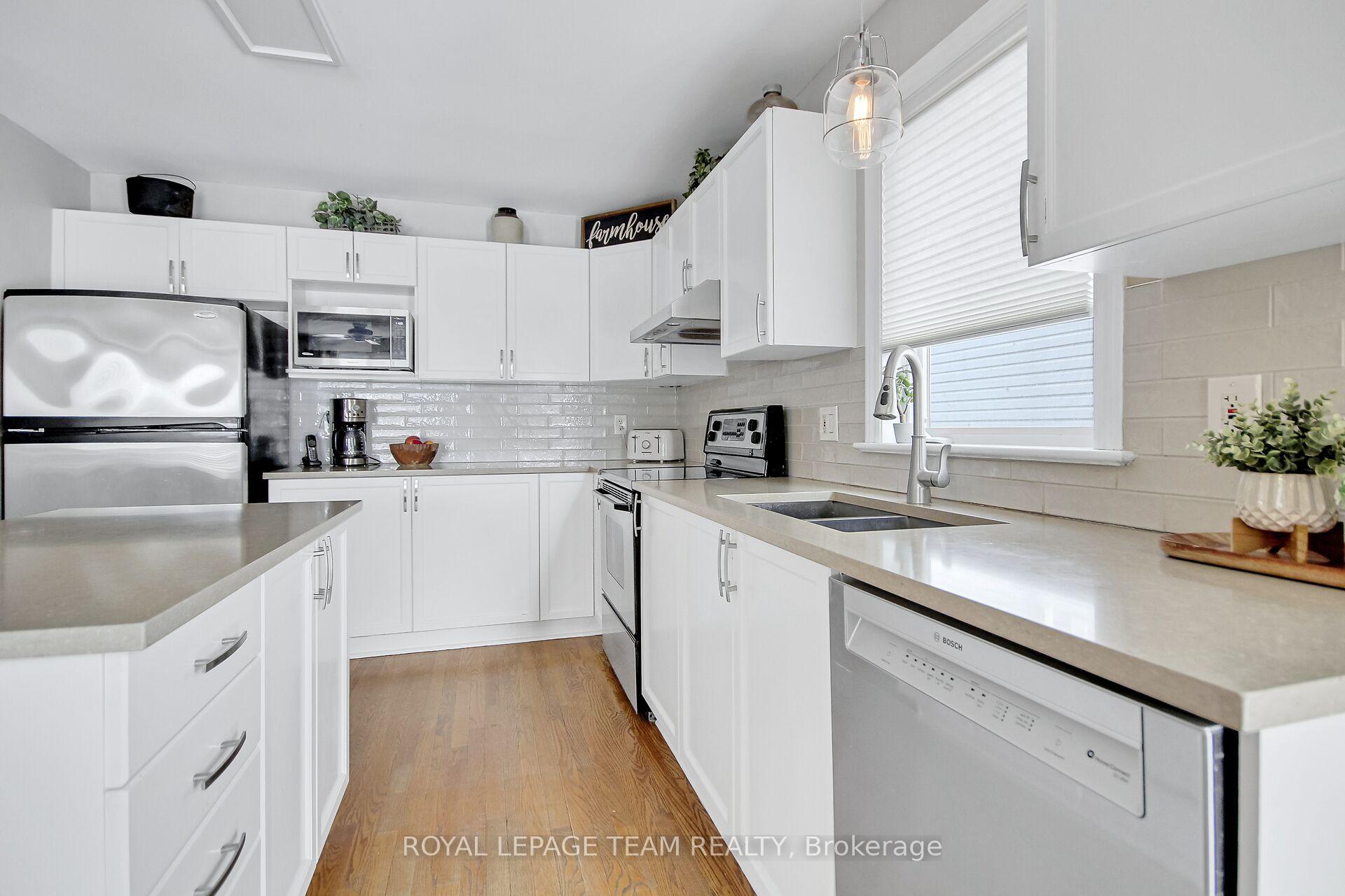 Photo 16 of 38 Knowlton Drive, Ottawa, Barrhaven East — HOMEH