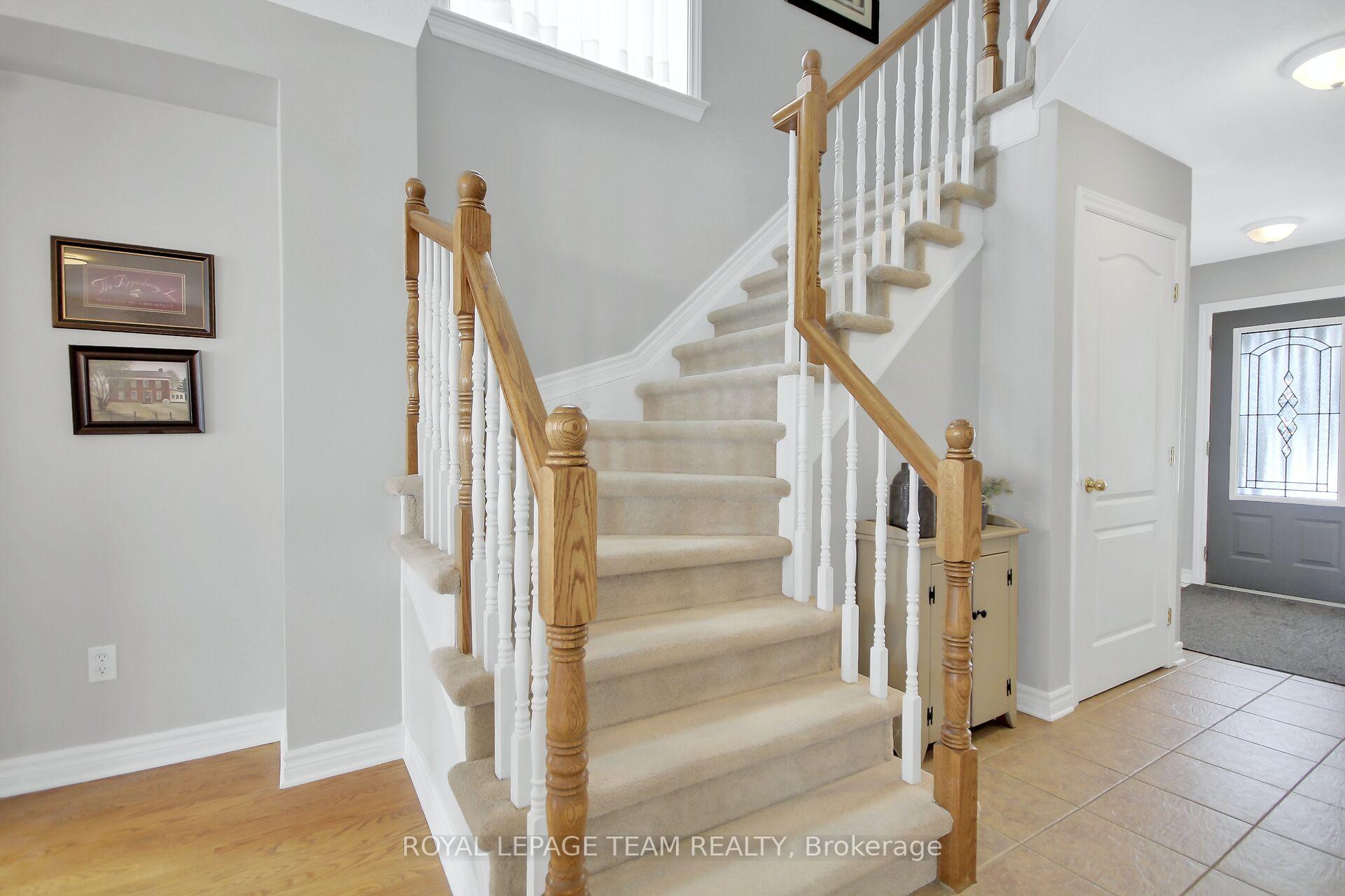 Photo 22 of 38 Knowlton Drive, Ottawa, Barrhaven East — HOMEH