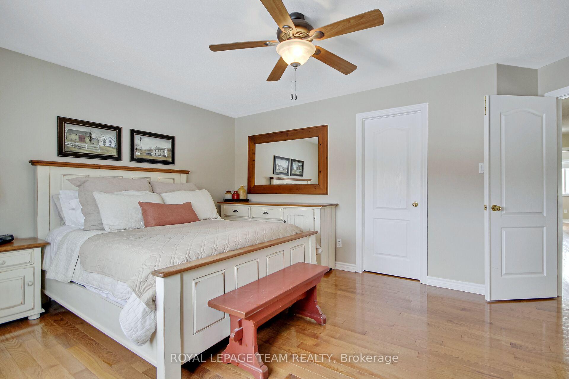 Photo 26 of 38 Knowlton Drive, Ottawa, Barrhaven East — HOMEH