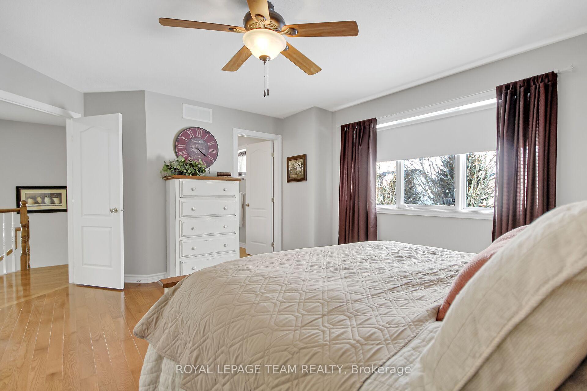 Photo 27 of 38 Knowlton Drive, Ottawa, Barrhaven East — HOMEH