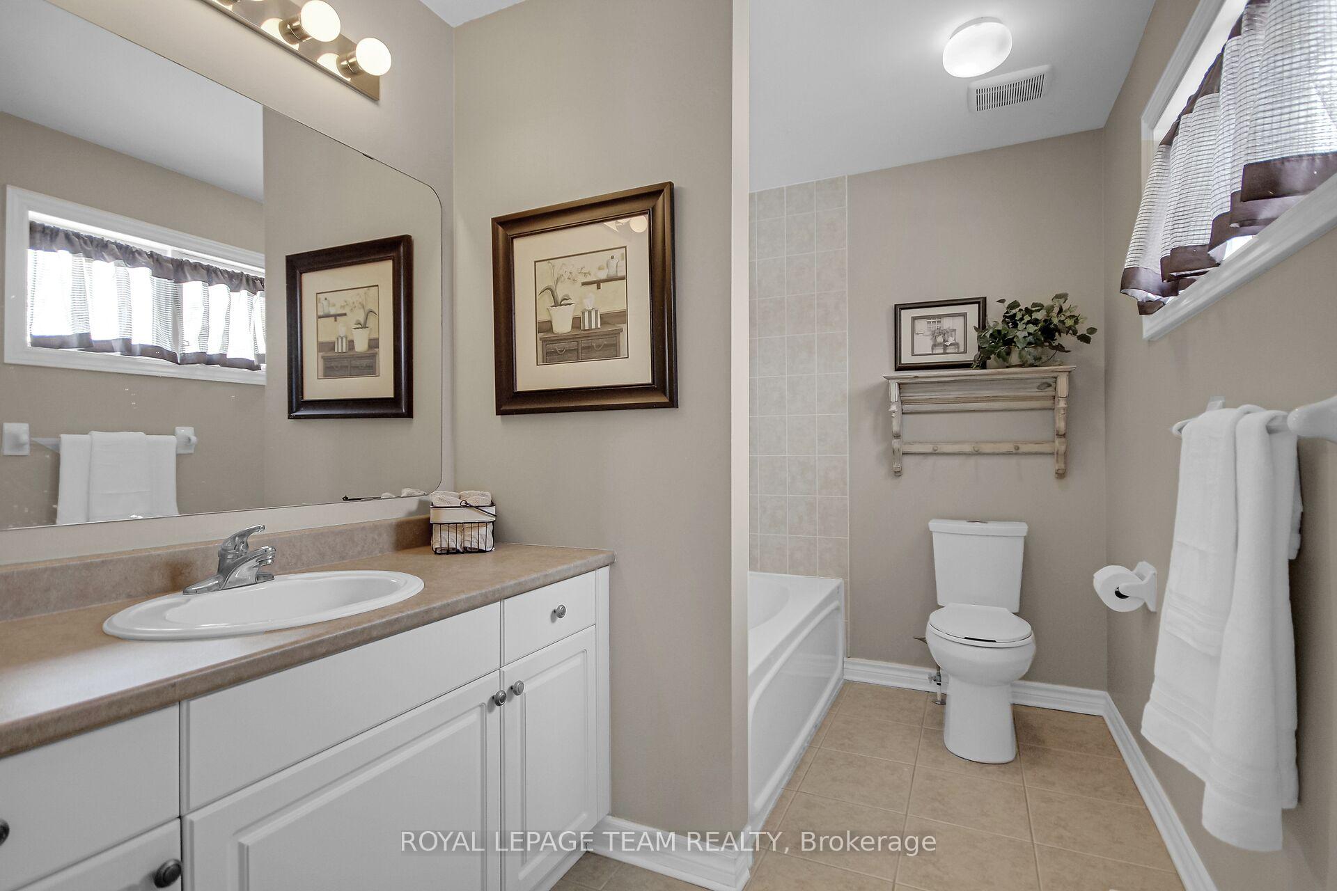 Photo 29 of 38 Knowlton Drive, Ottawa, Barrhaven East — HOMEH