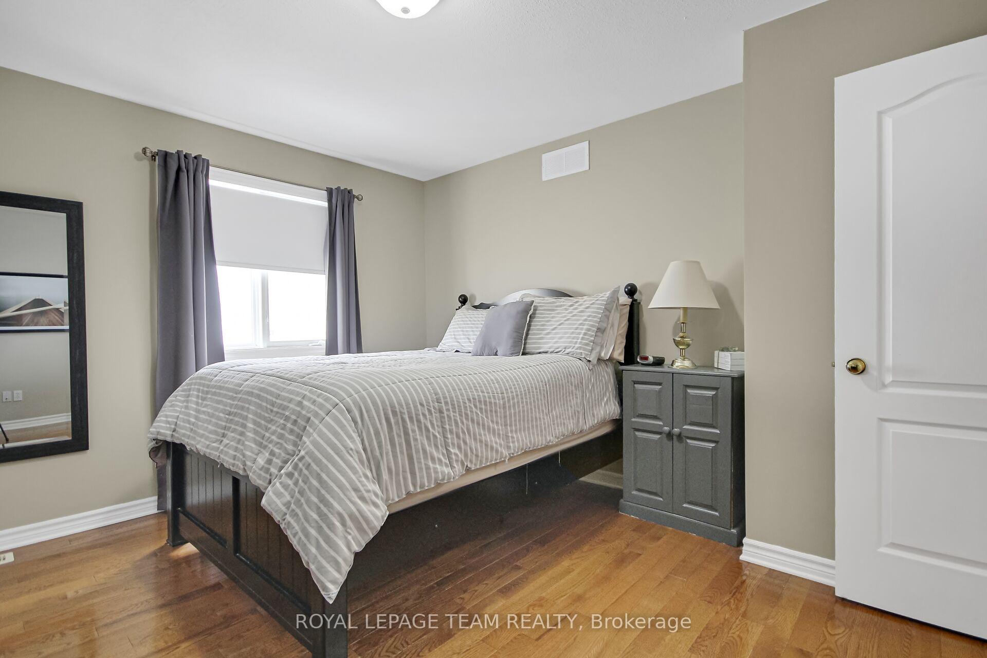 Photo 31 of 38 Knowlton Drive, Ottawa, Barrhaven East — HOMEH