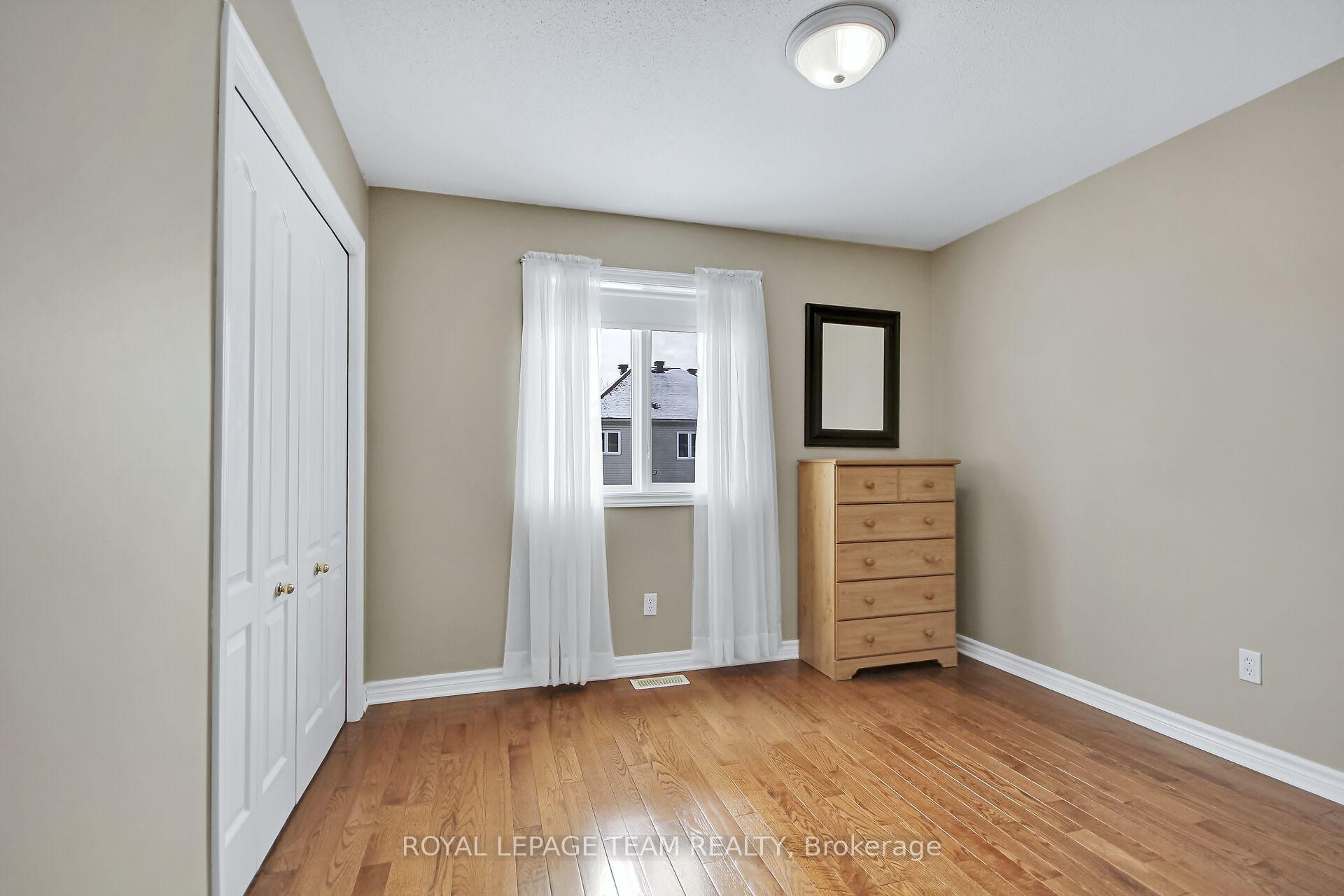 Photo 35 of 38 Knowlton Drive, Ottawa, Barrhaven East — HOMEH
