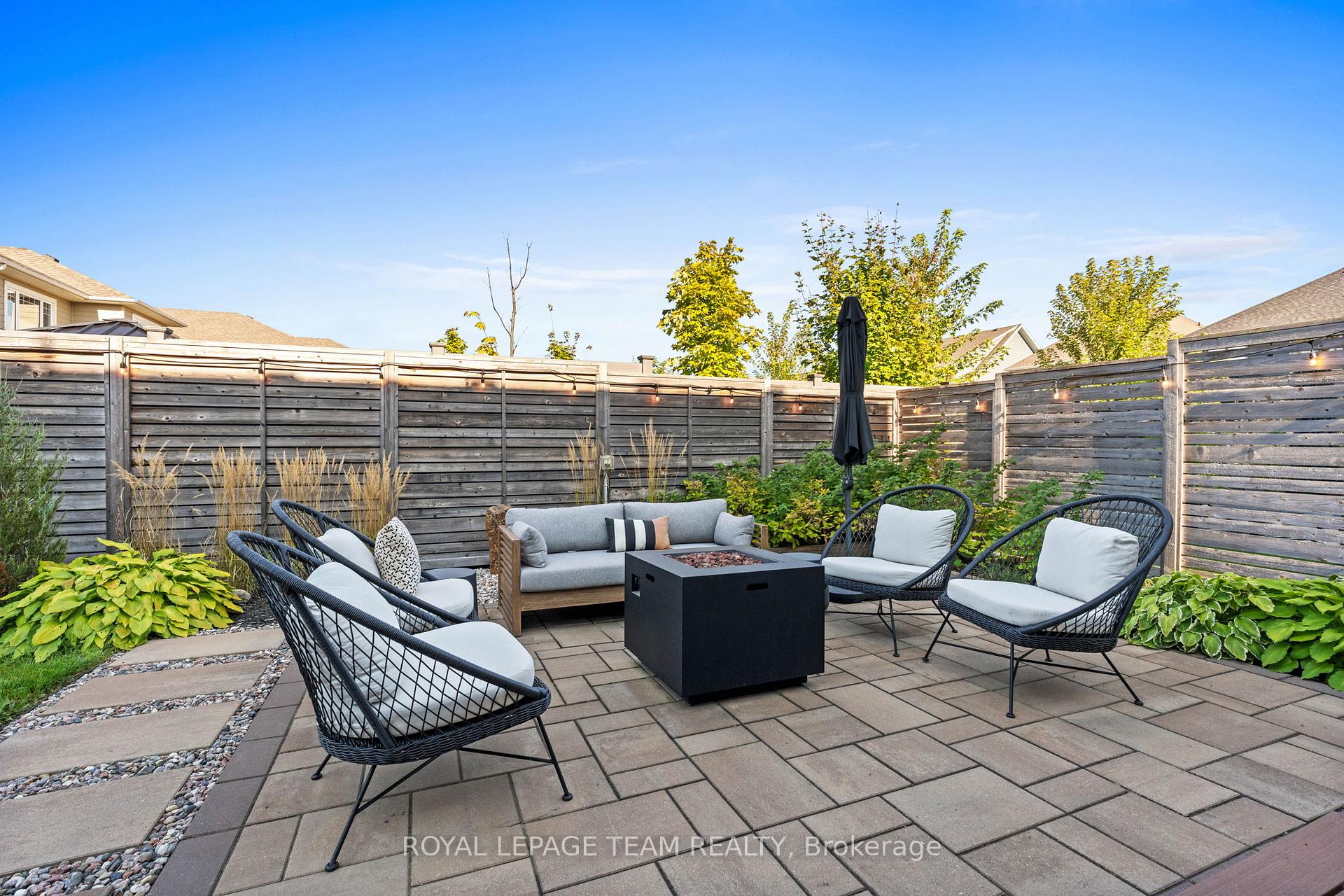 Photo 44 of 108 Lochhouse Walk, Ottawa, Barrhaven - Stonebridge — HOMEH