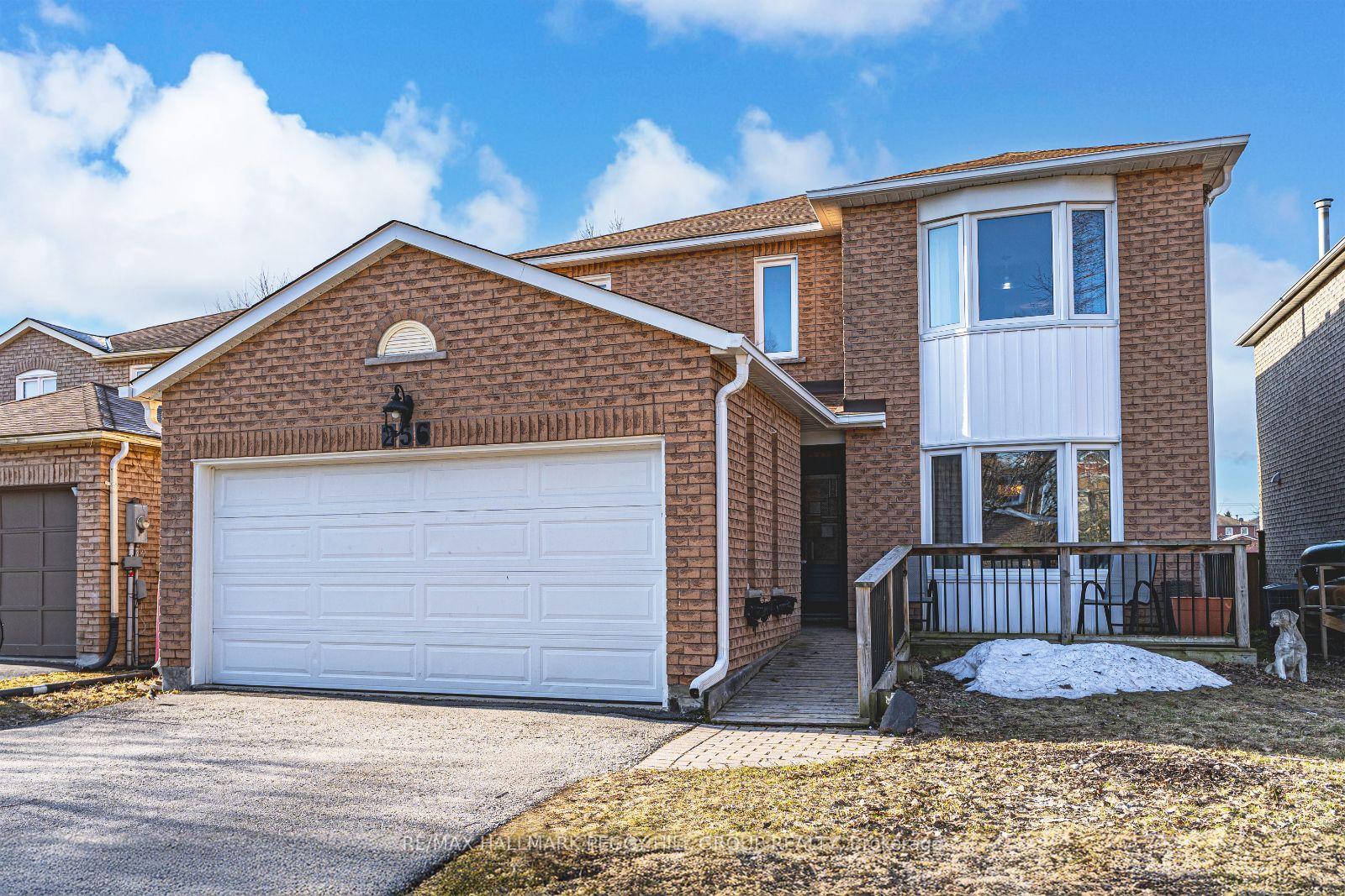 Front of 256 Hickling Trail