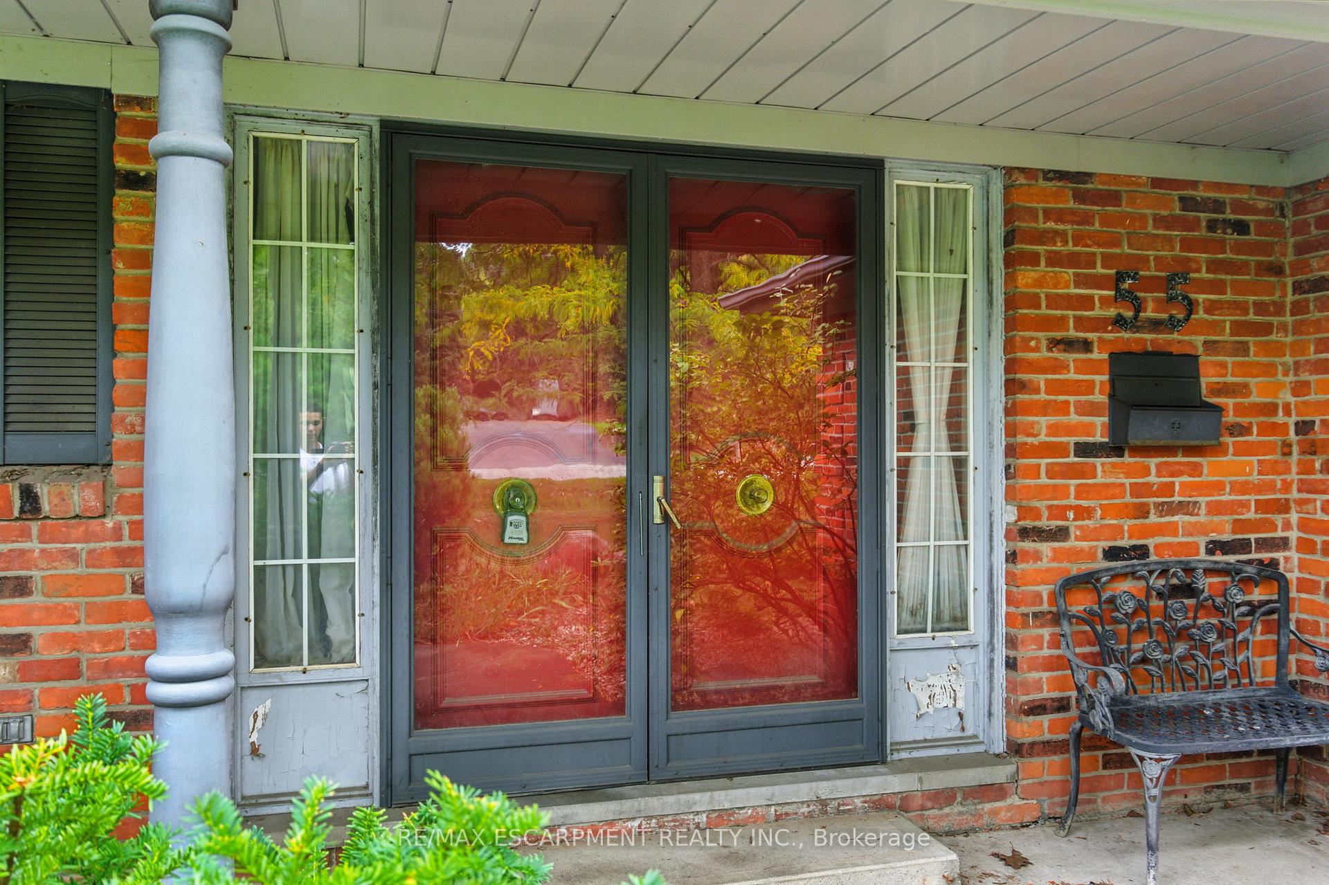 Photo 4 of 55 Overdale Avenue, Hamilton, Waterdown — HOMEH