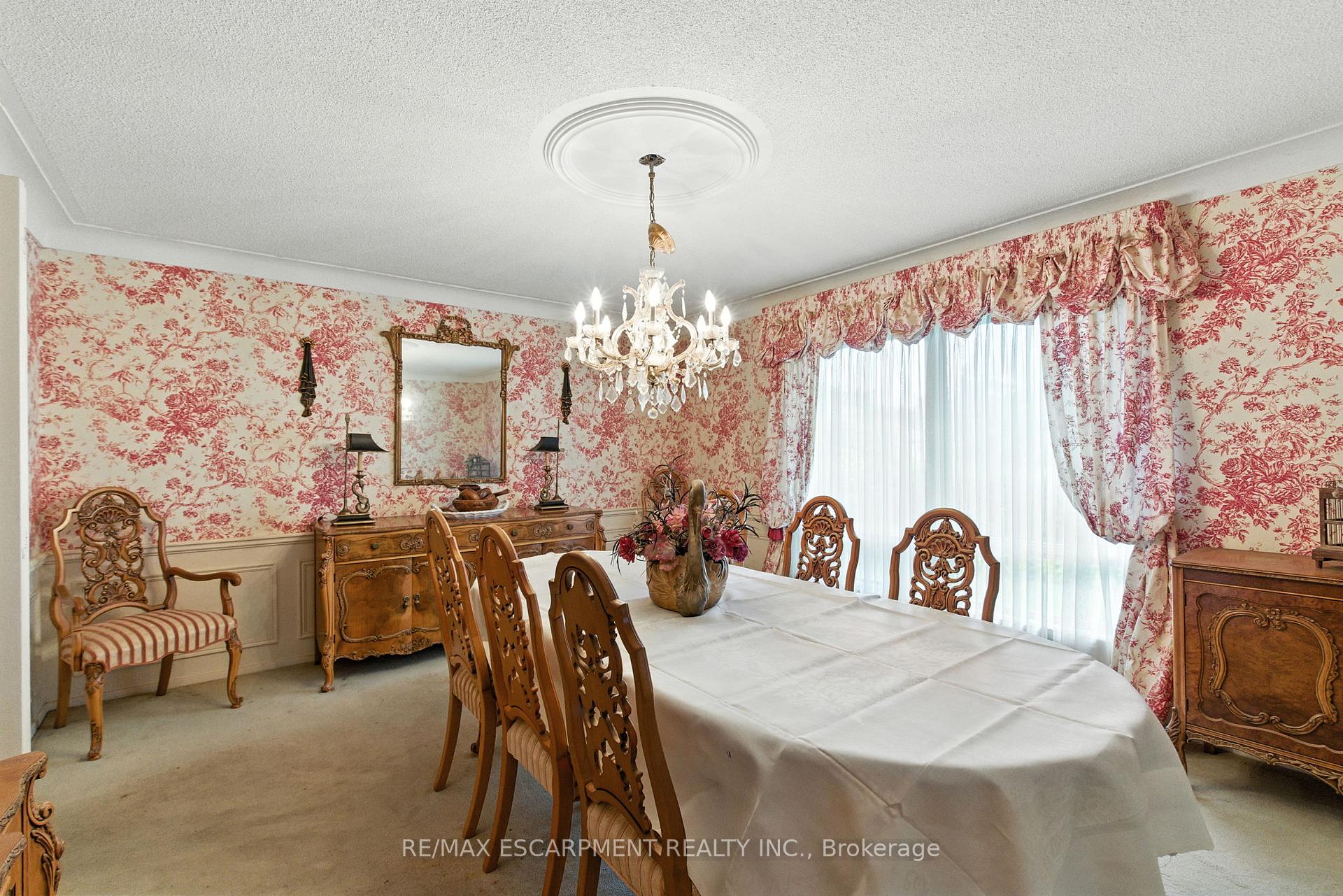 Photo 15 of 55 Overdale Avenue, Hamilton, Waterdown — HOMEH