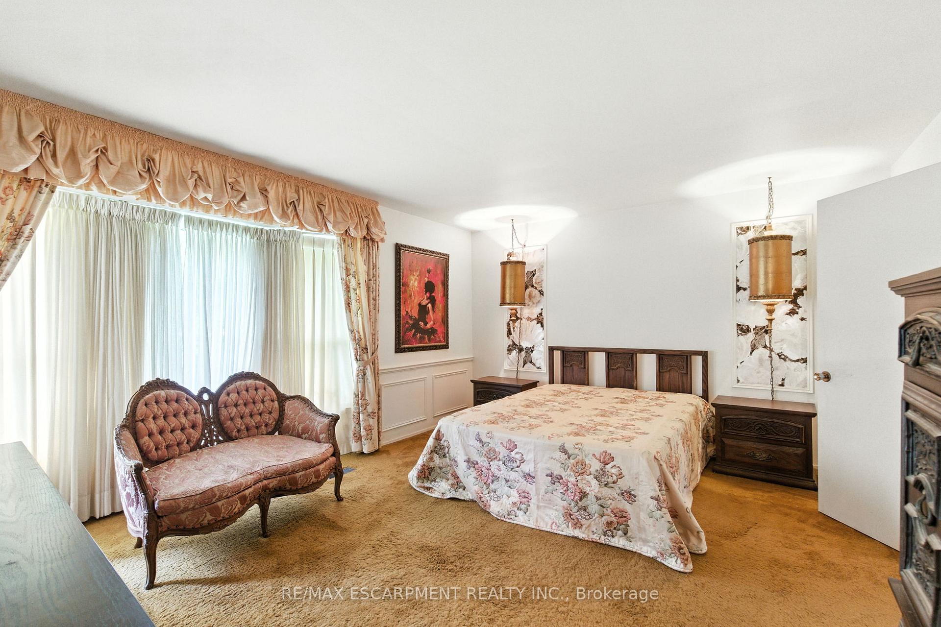Photo 21 of 55 Overdale Avenue, Hamilton, Waterdown — HOMEH