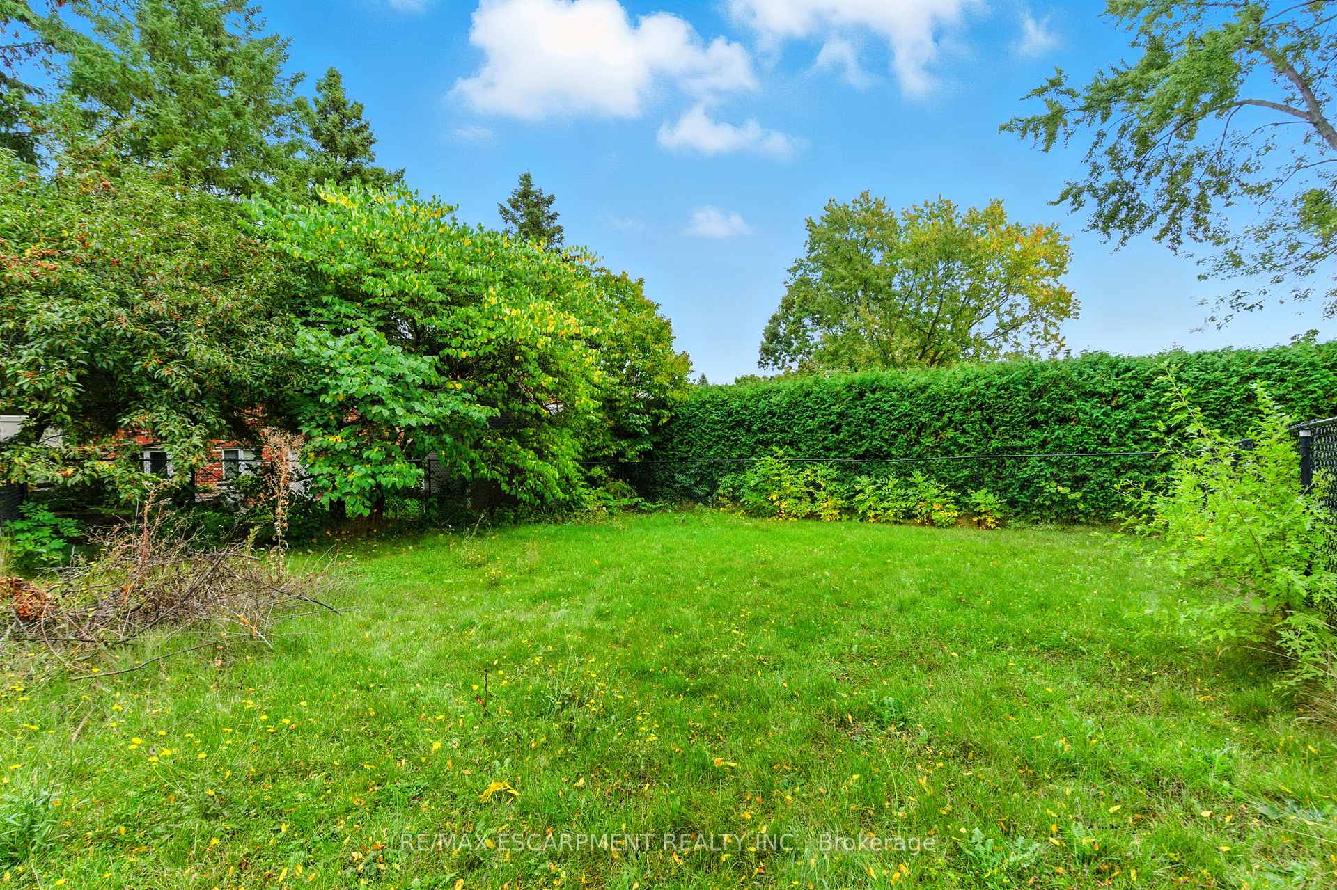 Photo 40 of 55 Overdale Avenue, Hamilton, Waterdown — HOMEH