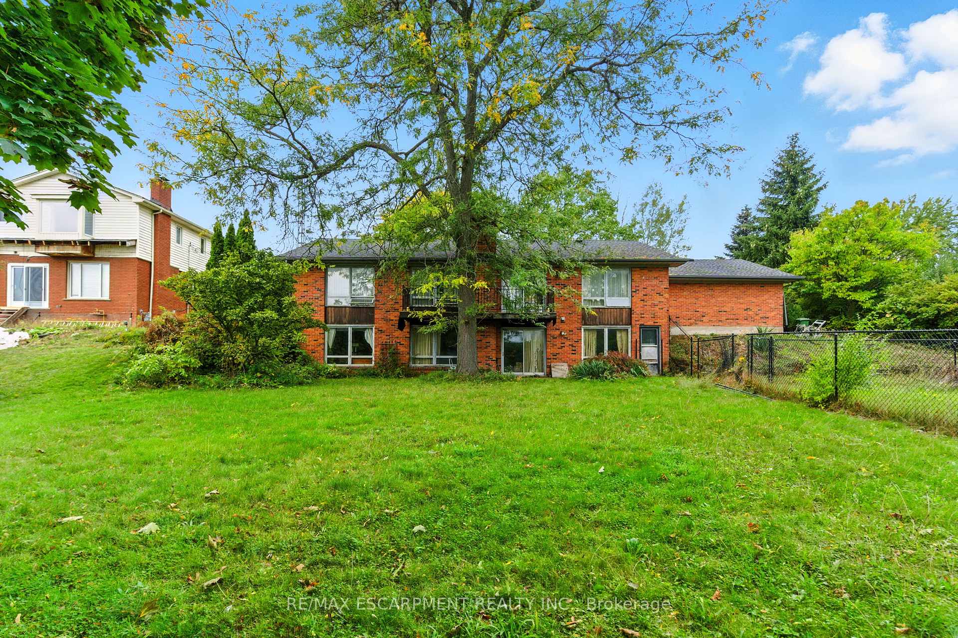 Photo 44 of 55 Overdale Avenue, Hamilton, Waterdown — HOMEH