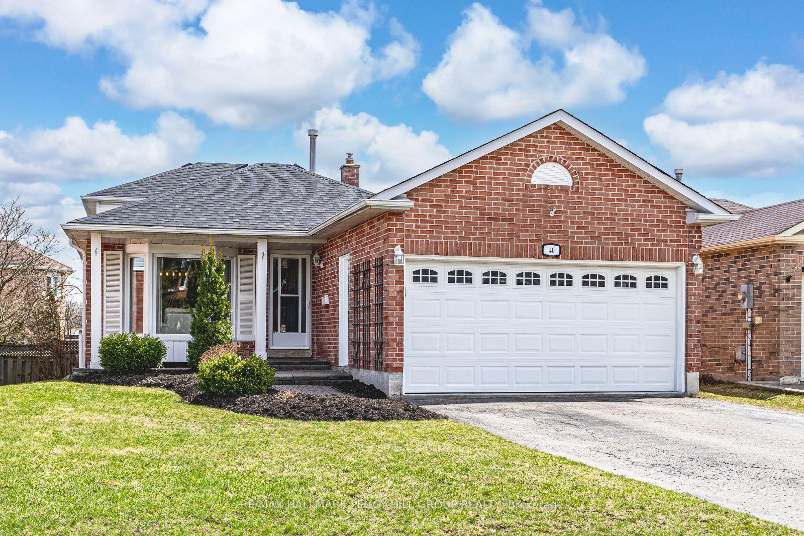 Front of 40 Grasett Crescent