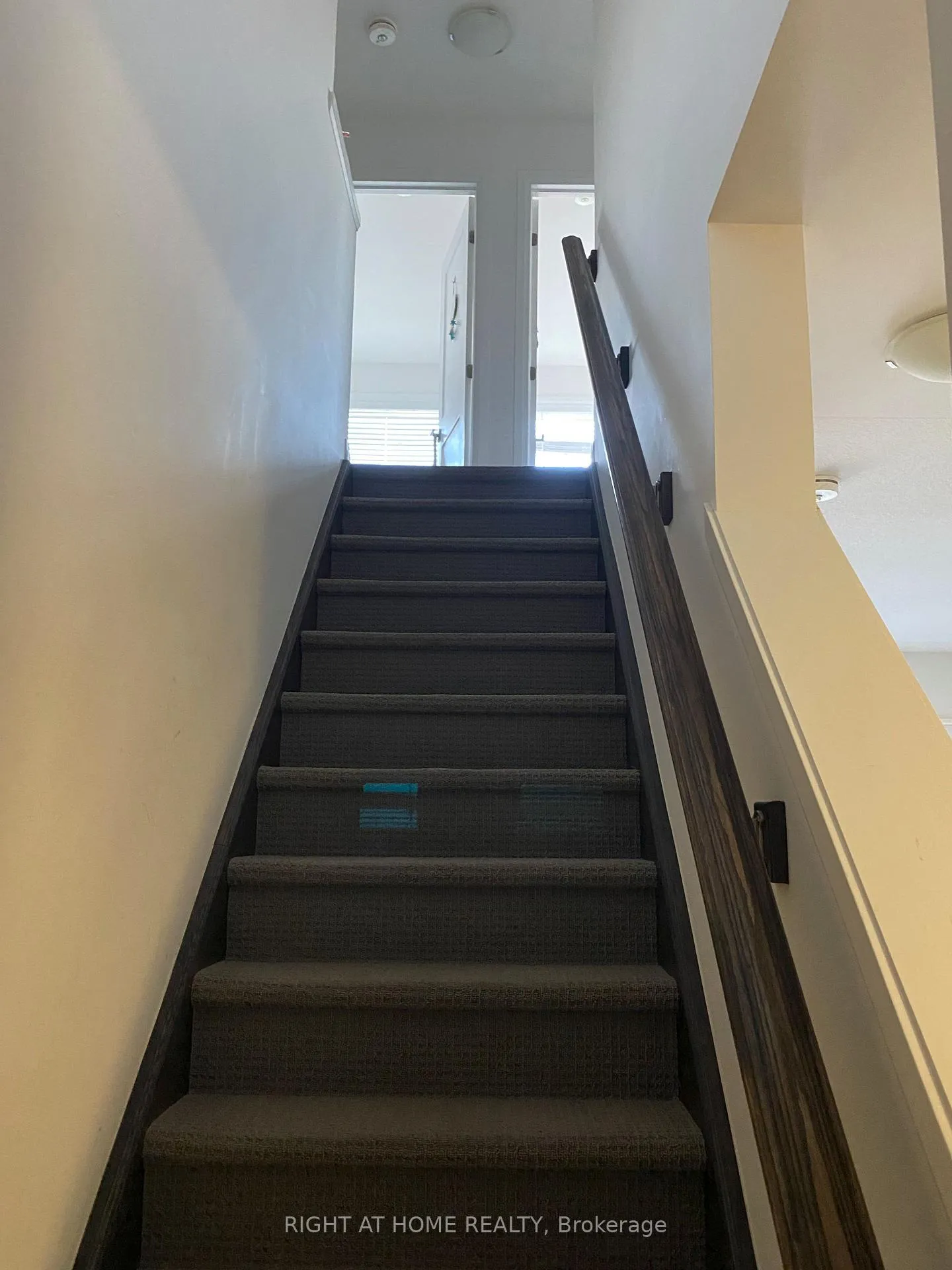 Photo 7 of Unit 161, 30 Times Square Boulevard, Hamilton, Stoney Creek — HOMEH
