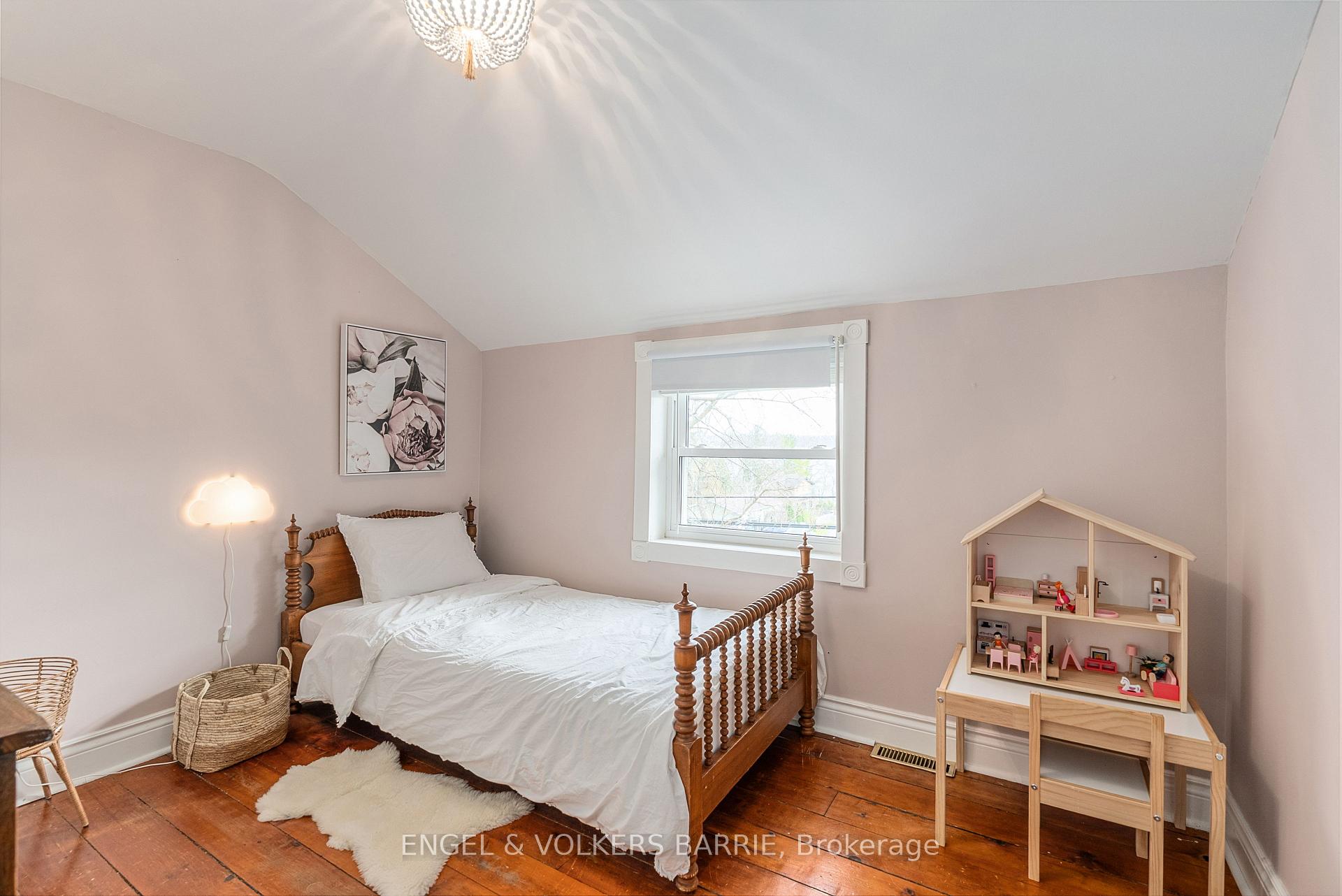 Photo 10 of 190 Shanty Bay Road, Barrie, North Shore — HOMEH