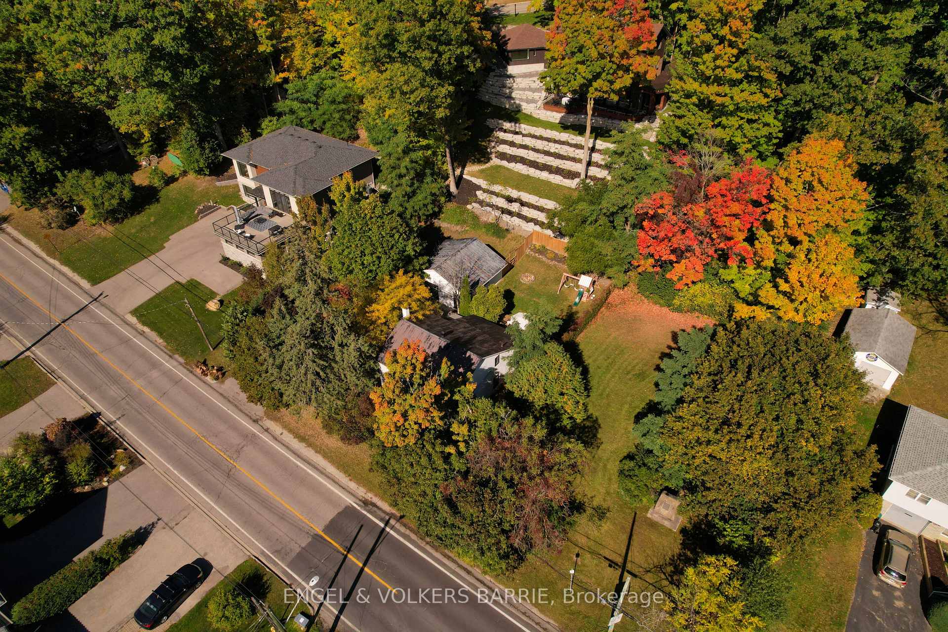 Photo 14 of 190 Shanty Bay Road, Barrie, North Shore — HOMEH