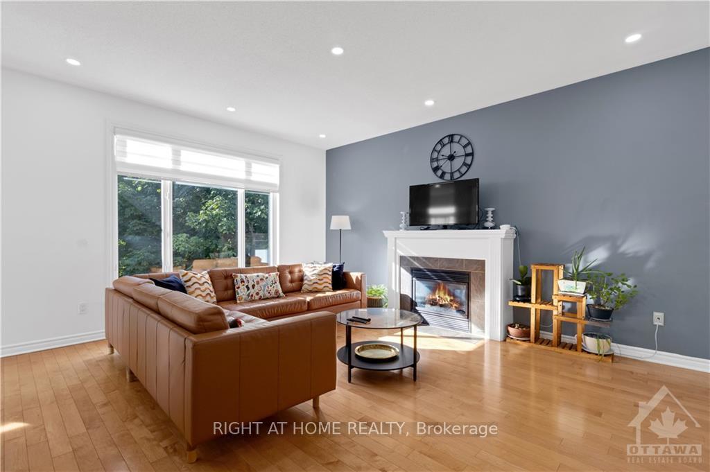 Photo 5 of 145 Baroness Drive, Ottawa, Barrhaven East — HOMEH