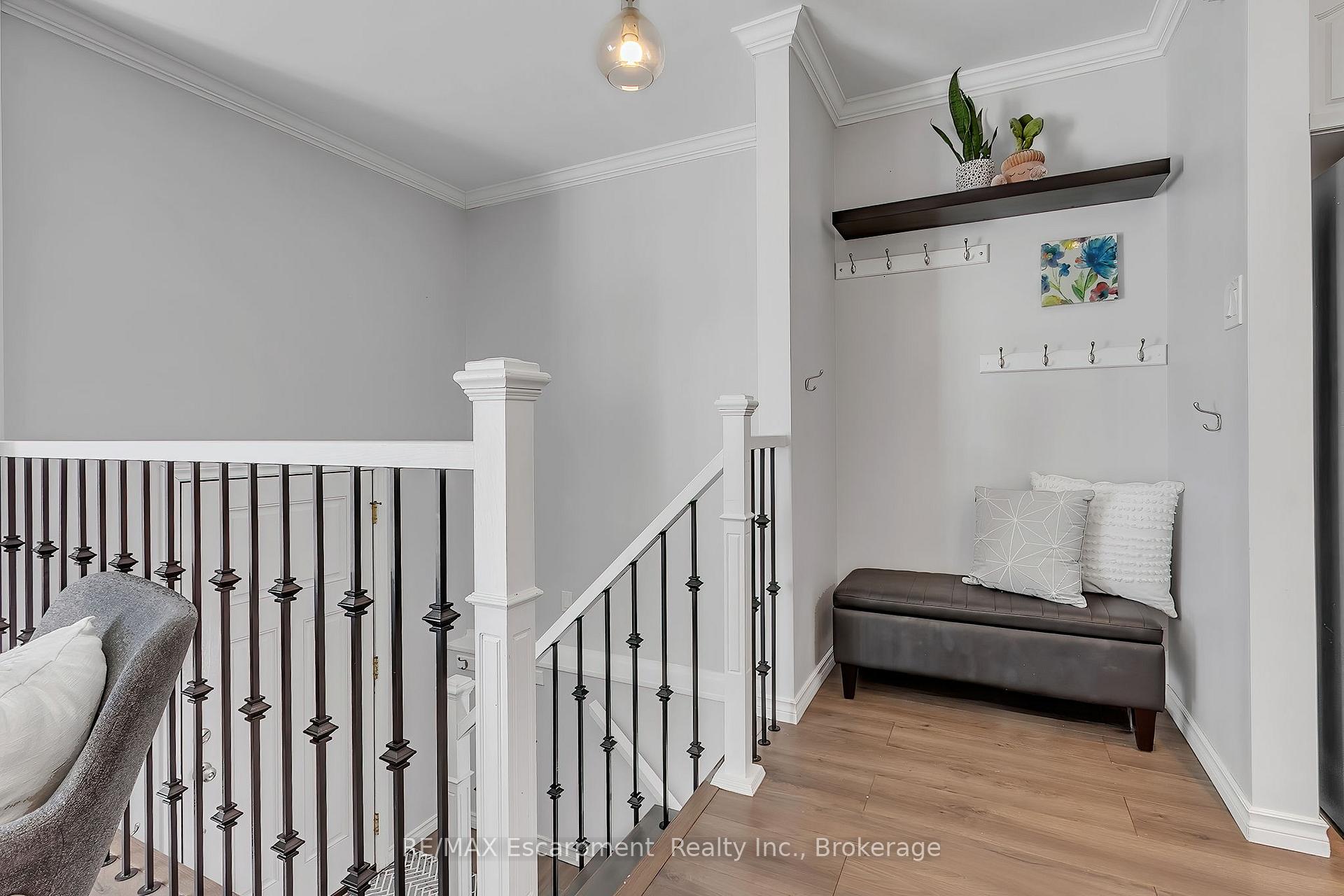 Photo 5 of 2379 Malcolm Crescent, Burlington, Brant Hills — HOMEH