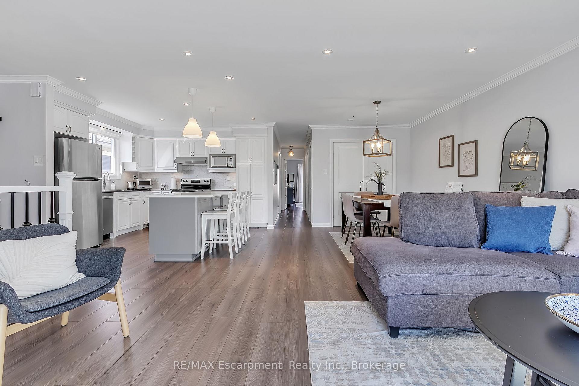 Photo 16 of 2379 Malcolm Crescent, Burlington, Brant Hills — HOMEH