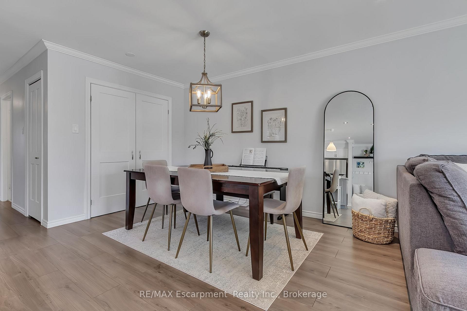 Photo 21 of 2379 Malcolm Crescent, Burlington, Brant Hills — HOMEH