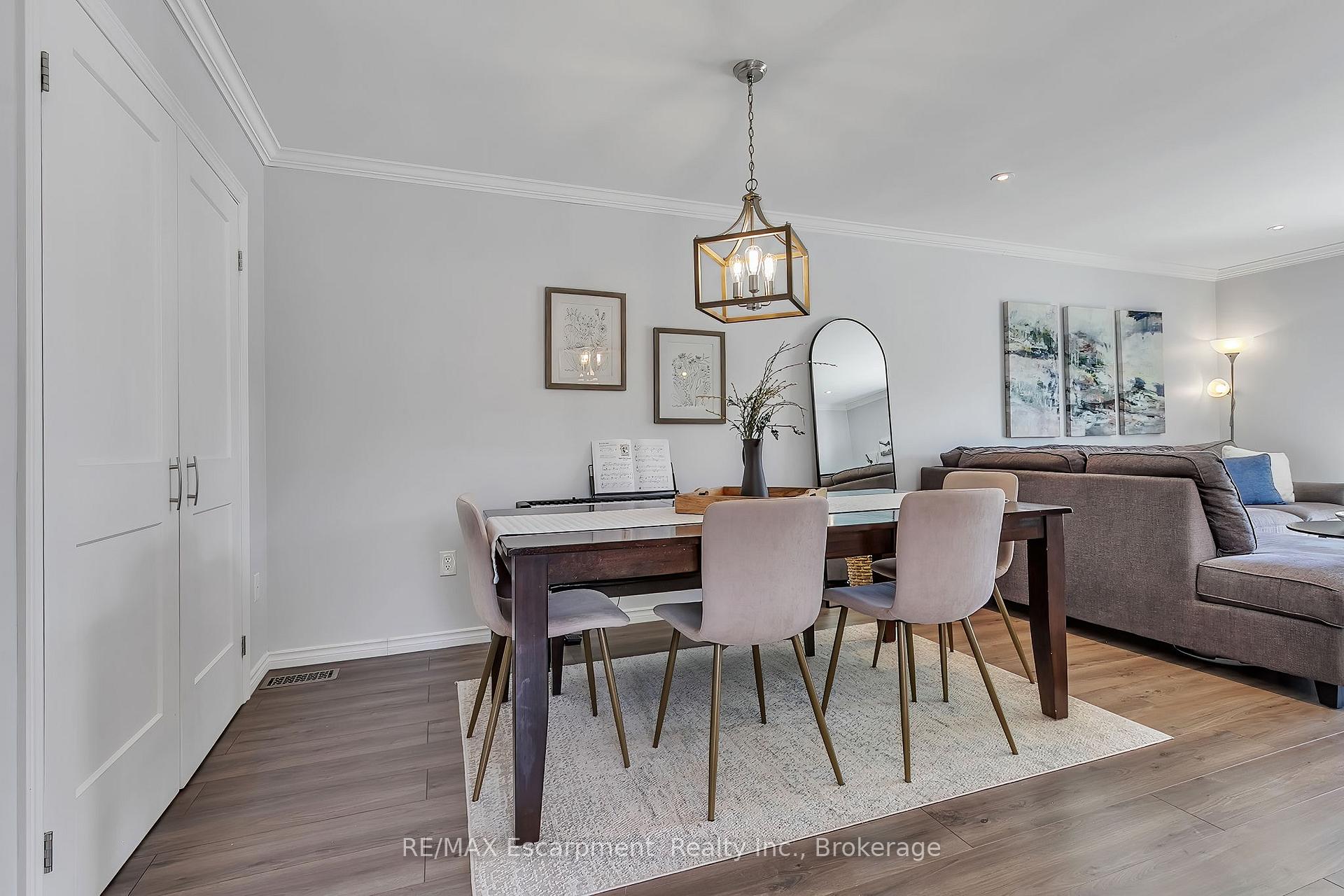 Photo 23 of 2379 Malcolm Crescent, Burlington, Brant Hills — HOMEH