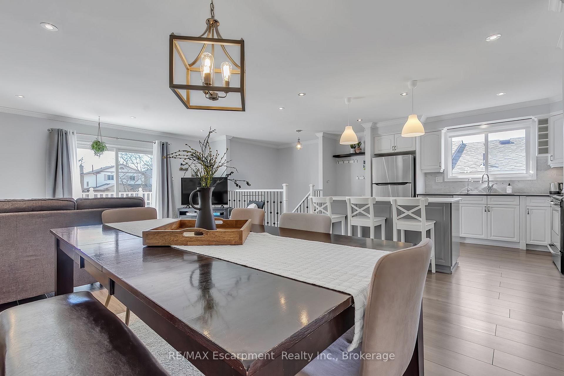Photo 24 of 2379 Malcolm Crescent, Burlington, Brant Hills — HOMEH