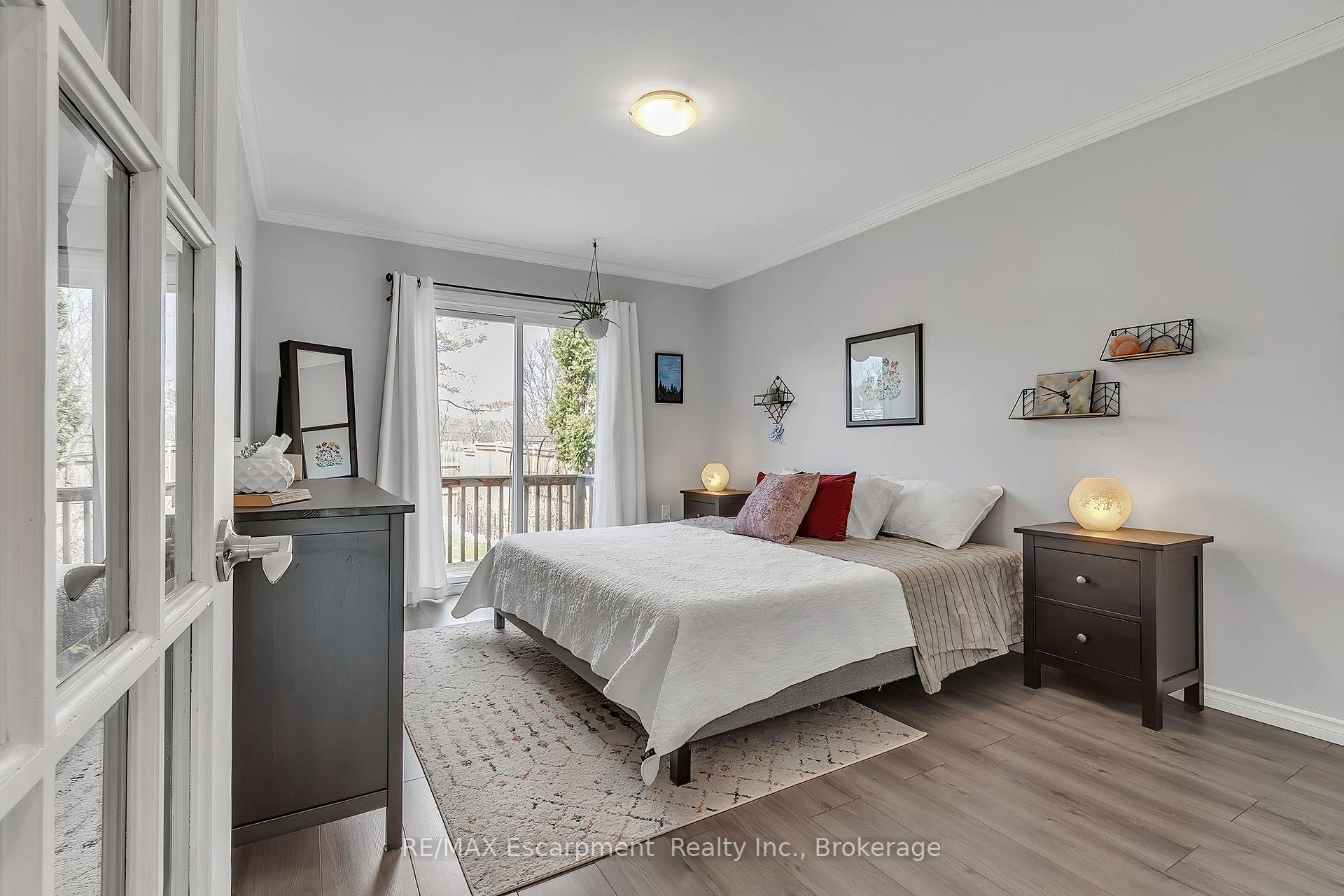Photo 26 of 2379 Malcolm Crescent, Burlington, Brant Hills — HOMEH