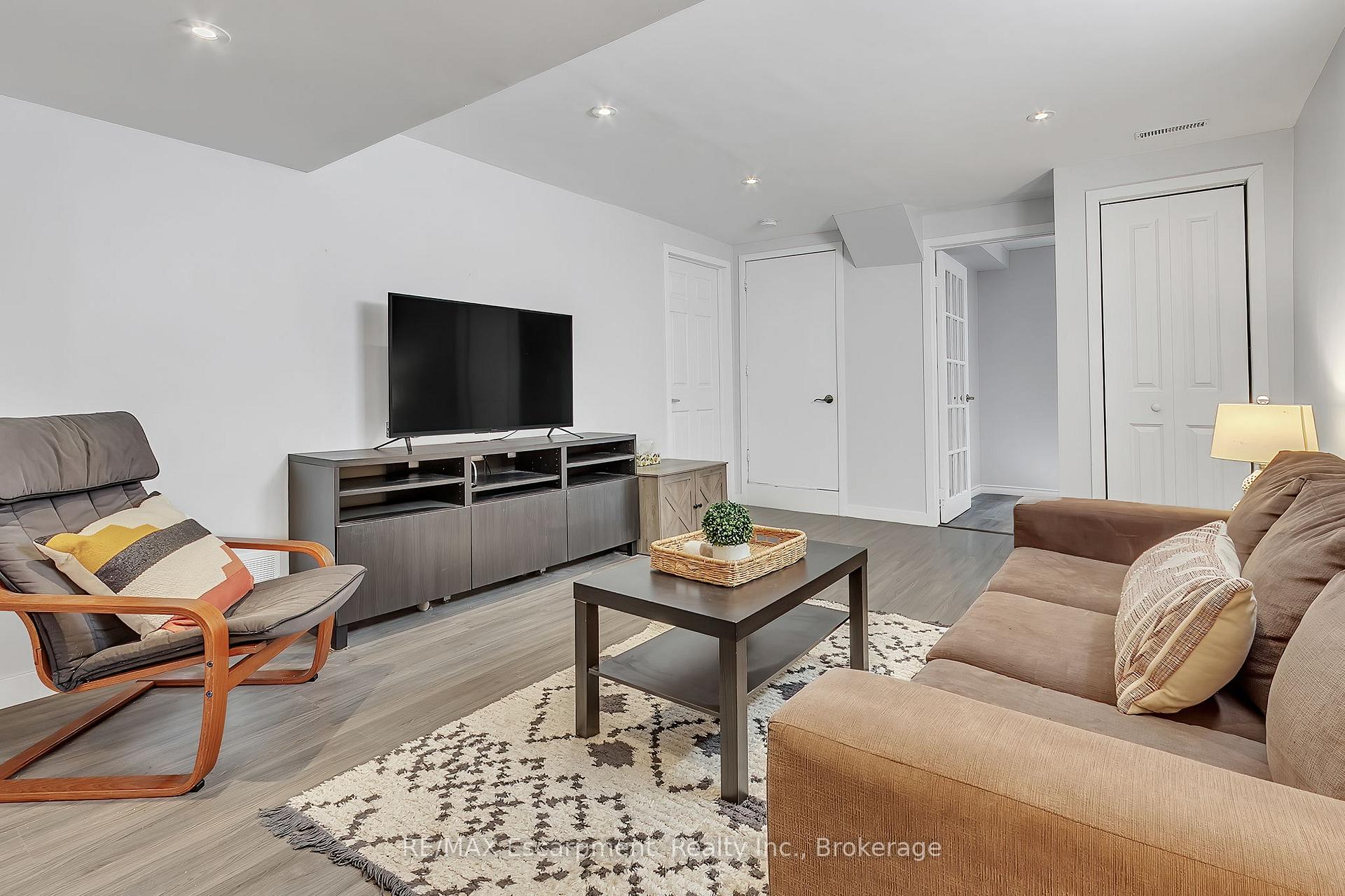 Photo 38 of 2379 Malcolm Crescent, Burlington, Brant Hills — HOMEH