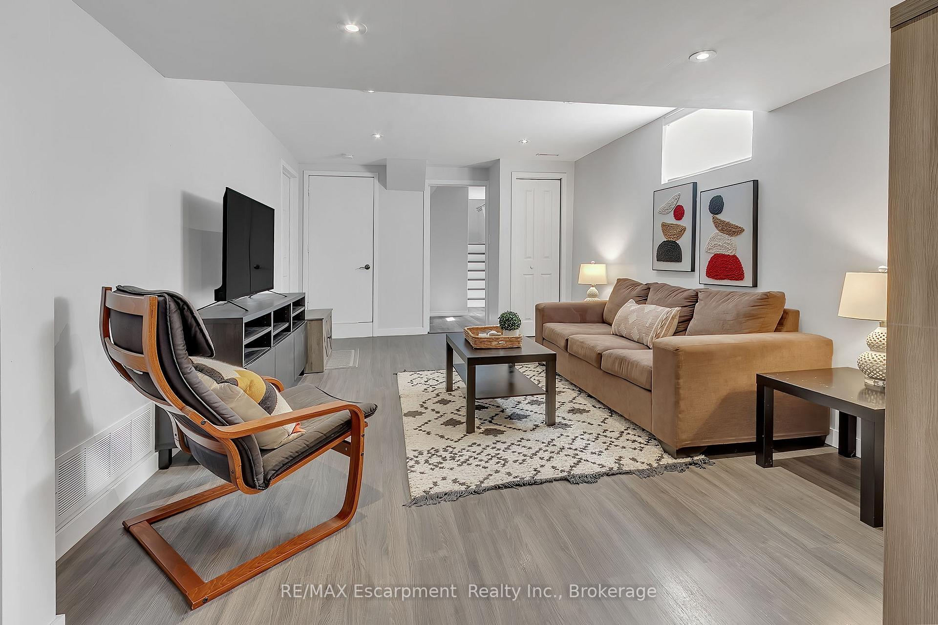 Photo 39 of 2379 Malcolm Crescent, Burlington, Brant Hills — HOMEH