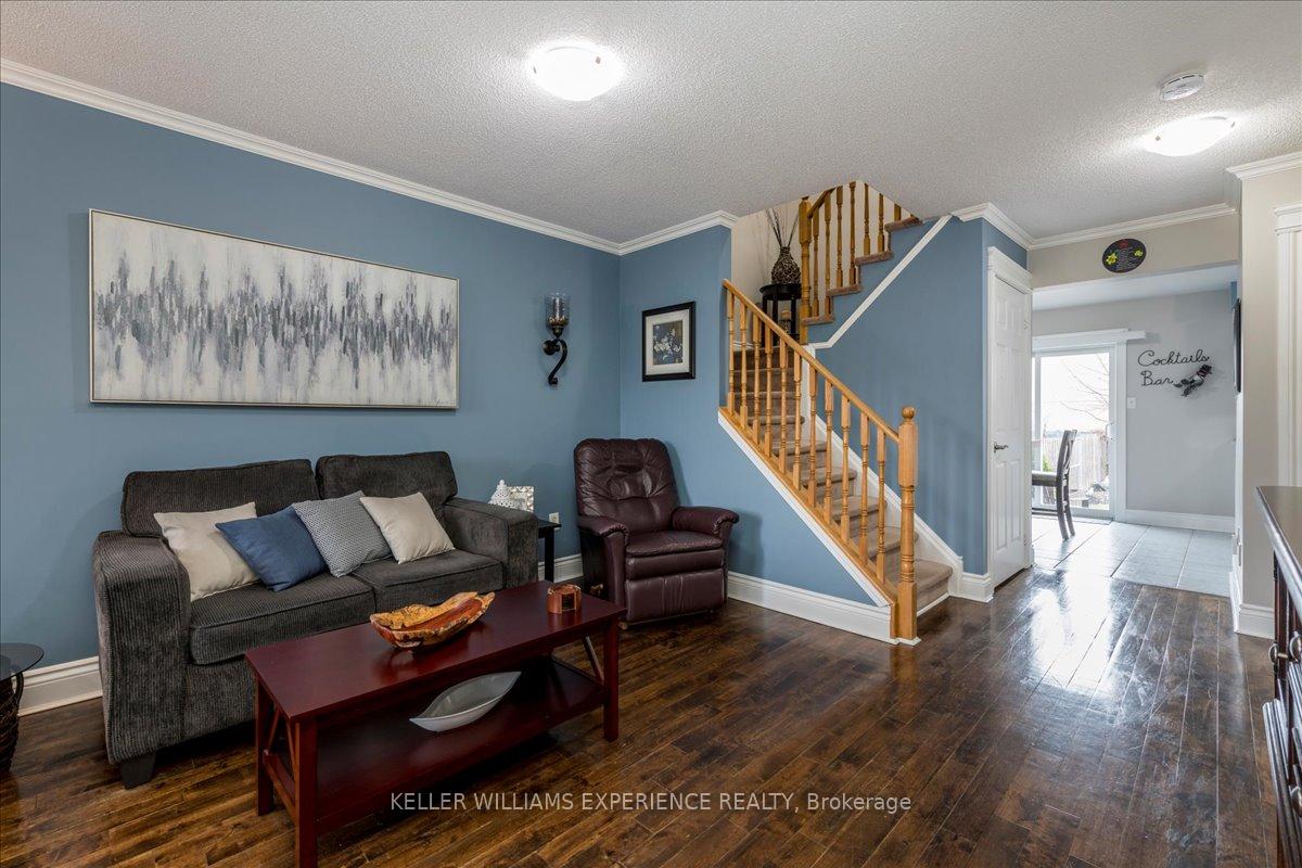 Photo 7 of 25 Gross Drive, Barrie, Edgehill Drive — HOMEH